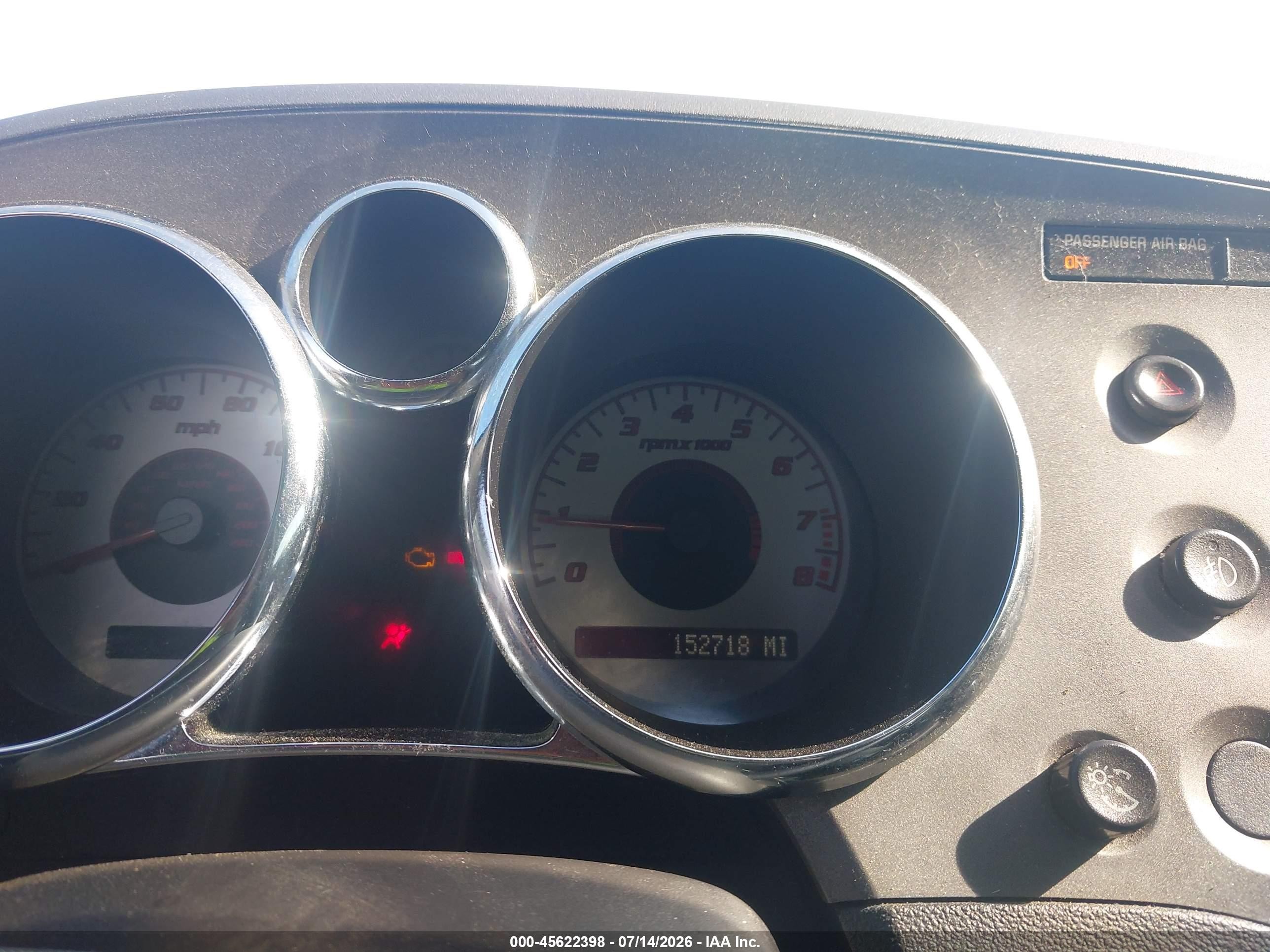 2008 Pontiac Solstice   White vin: 1G2MB35B88Y102462