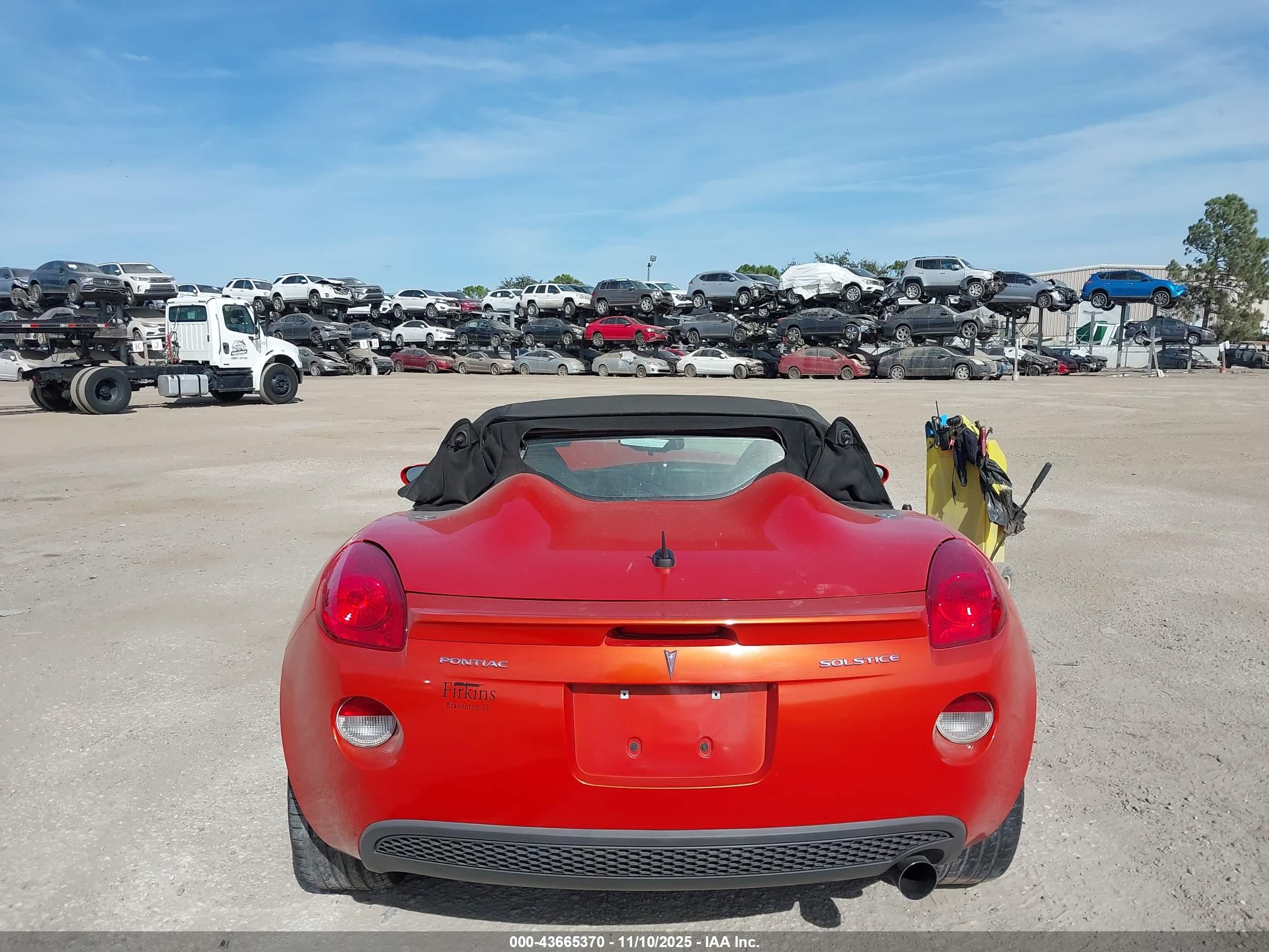 2008 Pontiac Solstice   Красный vin: 1G2MB35B88Y122291