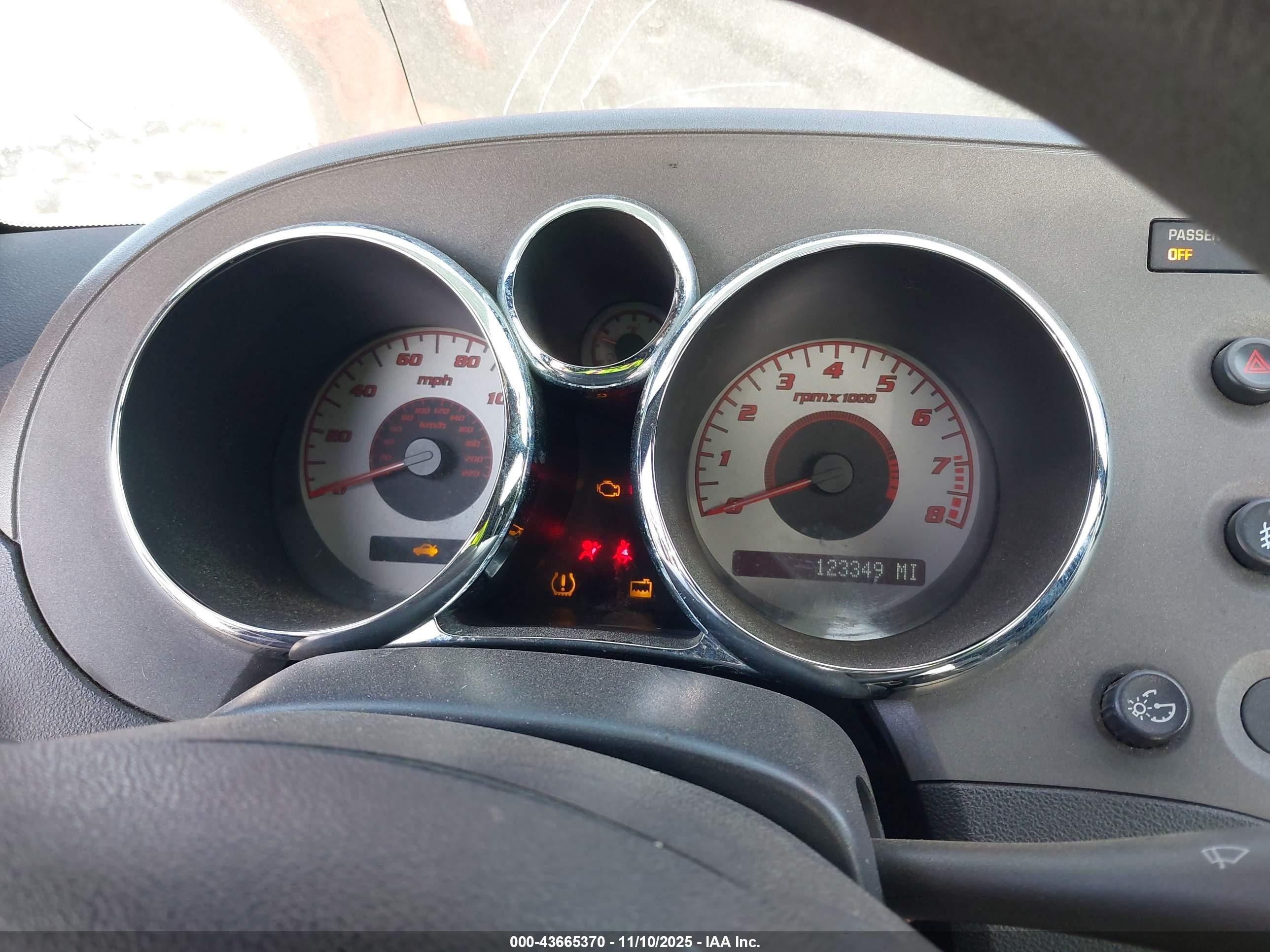 2008 Pontiac Solstice   Красный vin: 1G2MB35B88Y122291