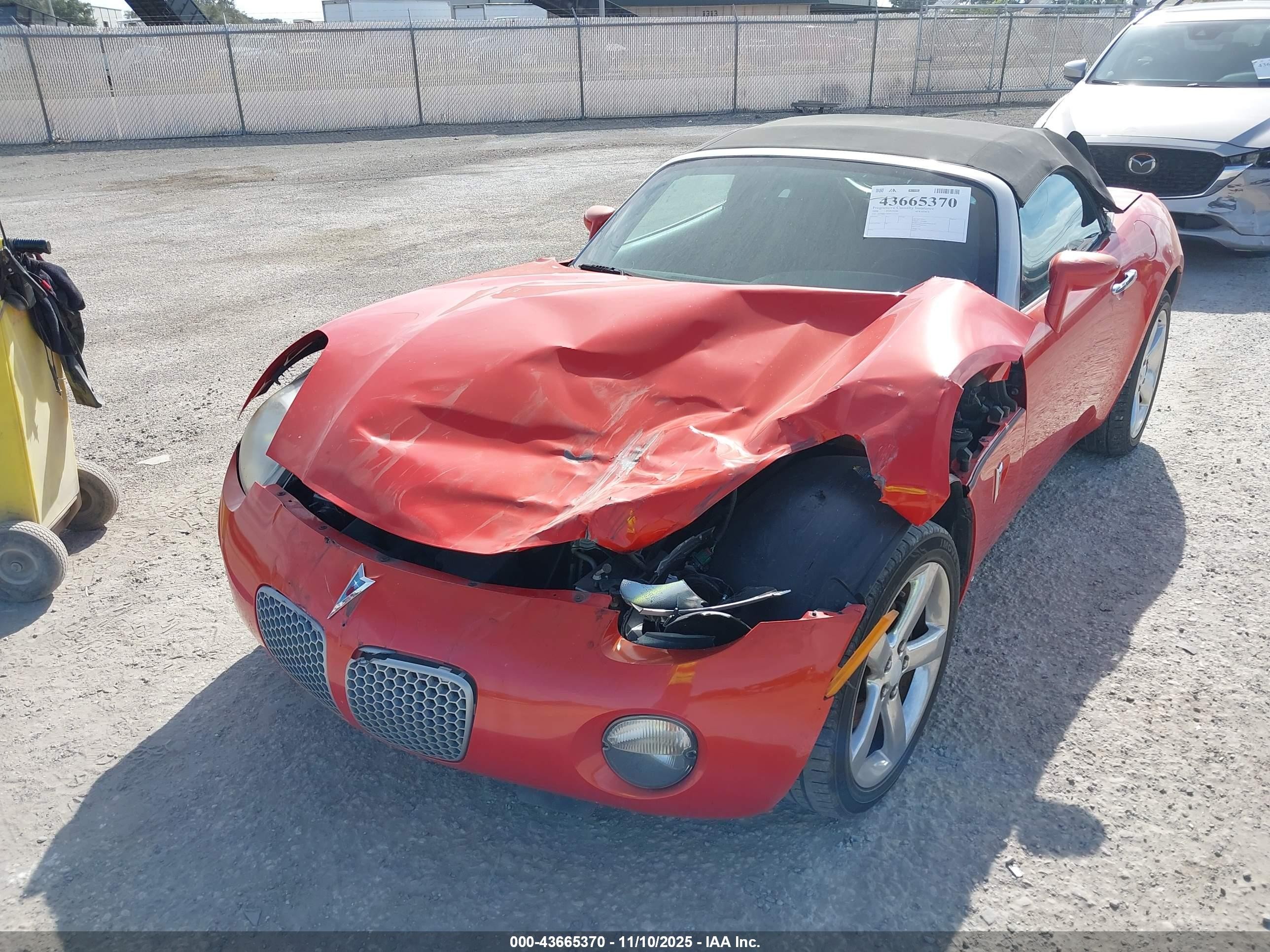 2008 Pontiac Solstice   Красный vin: 1G2MB35B88Y122291