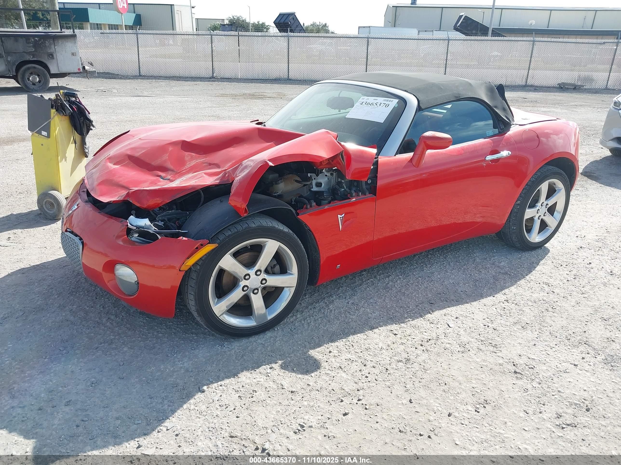 2008 Pontiac Solstice   Красный vin: 1G2MB35B88Y122291