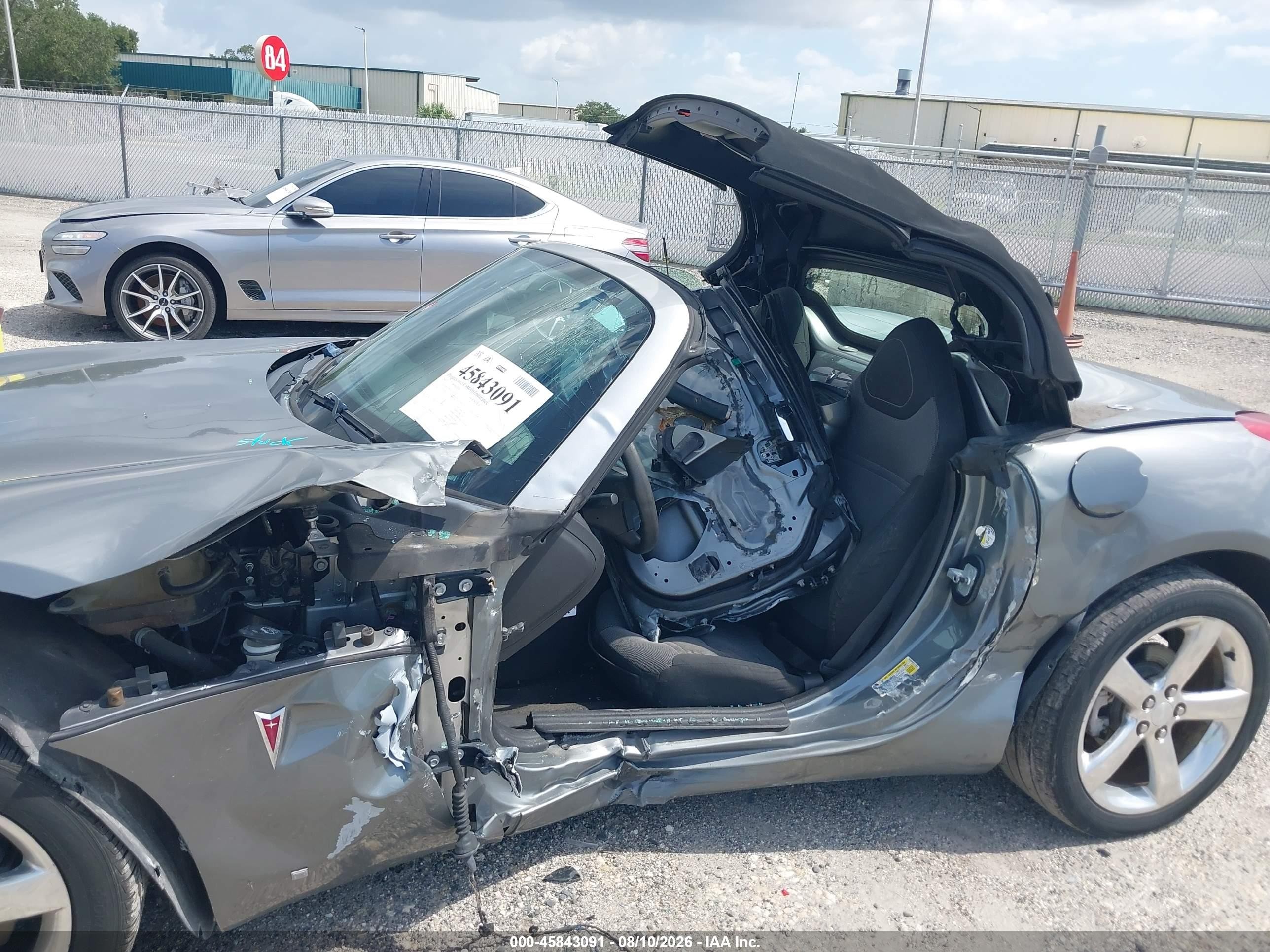 2007 Pontiac Solstice   Gray vin: 1G2MB35B97Y114599