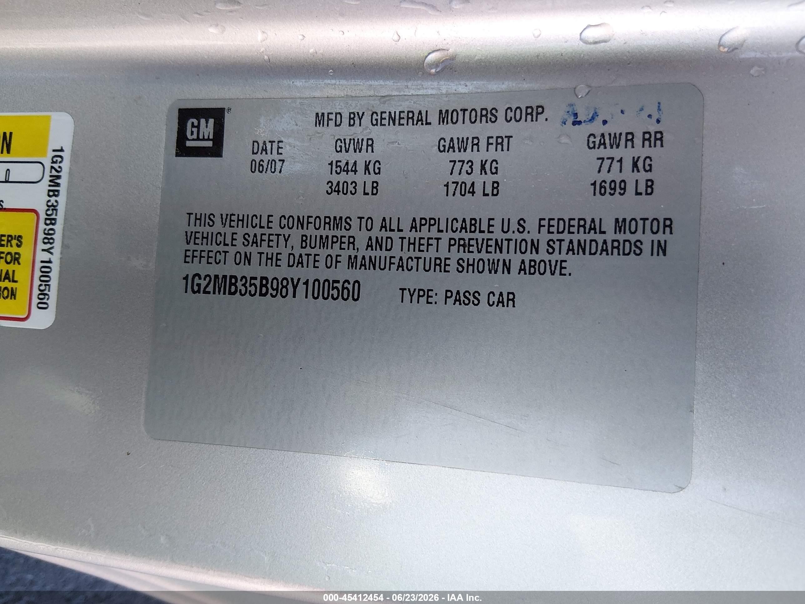 2008 Pontiac Solstice Silver vin: 1G2MB35B98Y100560