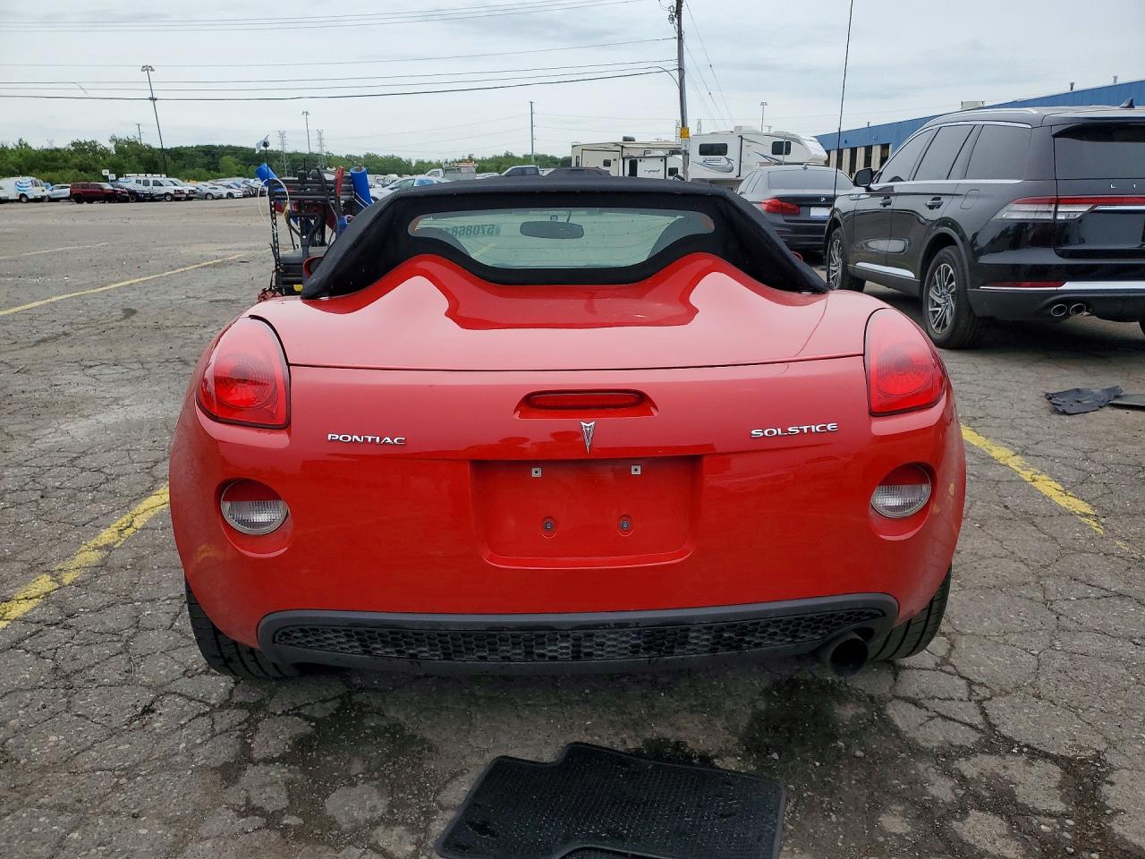 2006 Pontiac Solstice Red vin: 1G2MB35BX6Y118837