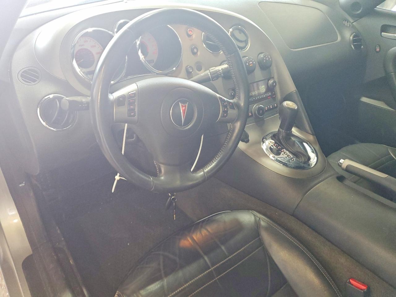 2007 Pontiac Solstice Silver vin: 1G2MB35BX7Y125224