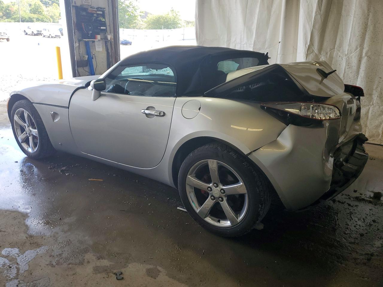 2007 Pontiac Solstice Silver vin: 1G2MB35BX7Y125224