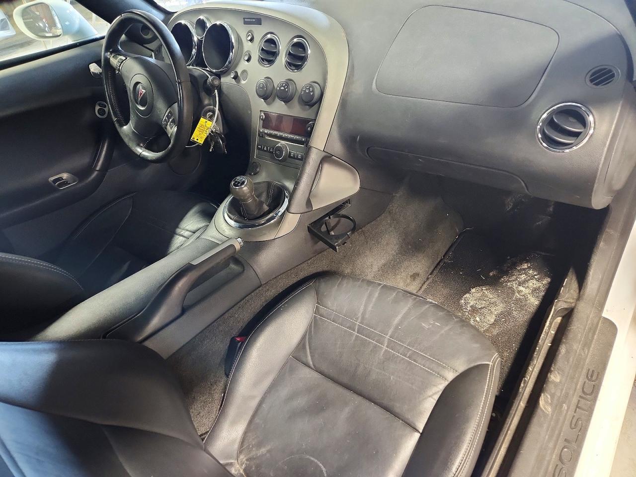 2007 Pontiac Solstice White vin: 1G2MB35BX7Y129564
