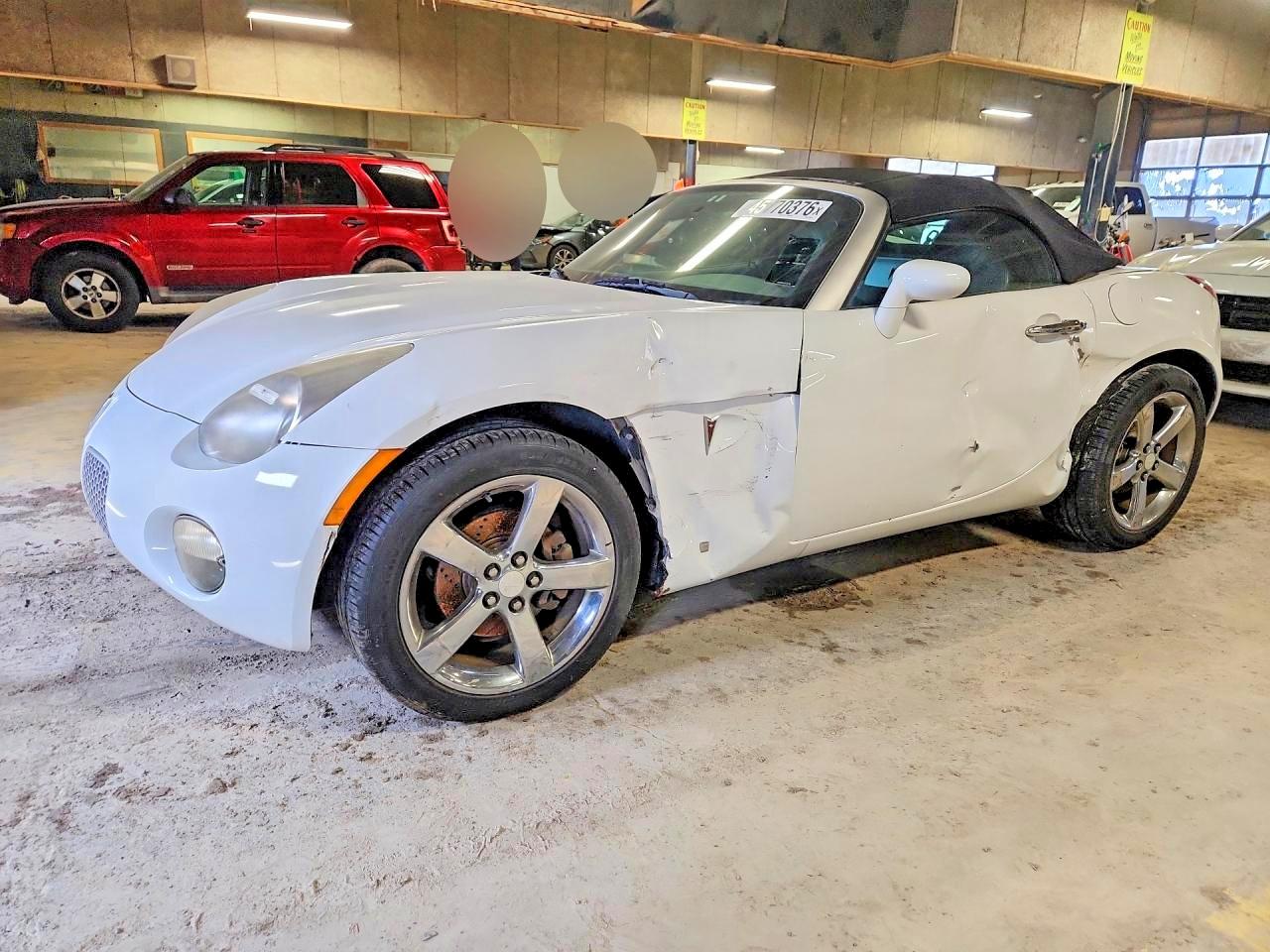 2007 Pontiac Solstice White vin: 1G2MB35BX7Y129564
