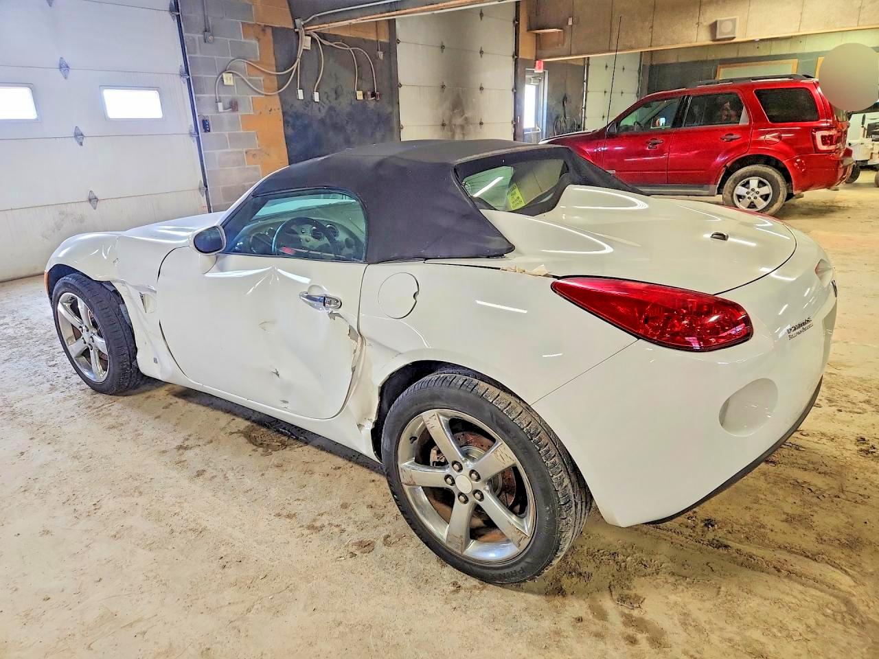 2007 Pontiac Solstice White vin: 1G2MB35BX7Y129564