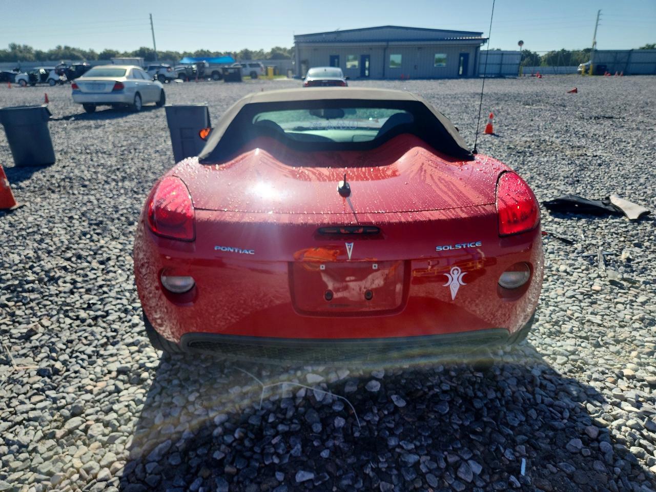 2008 Pontiac Solstice Red vin: 1G2MC35B28Y111557