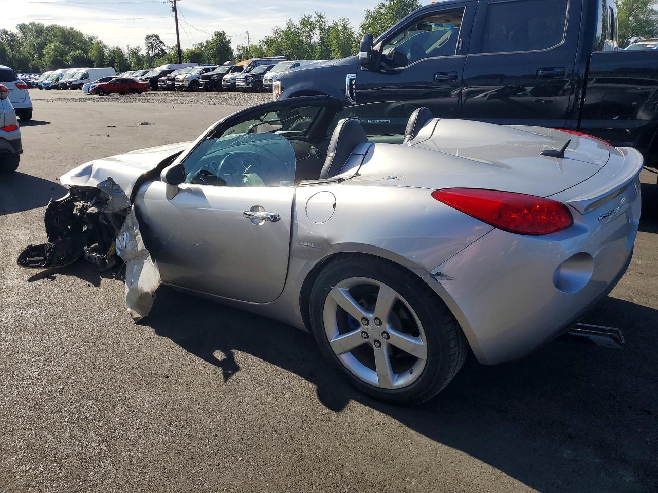 2008 Pontiac Solstice Silver vin: 1G2MC35B38Y129050