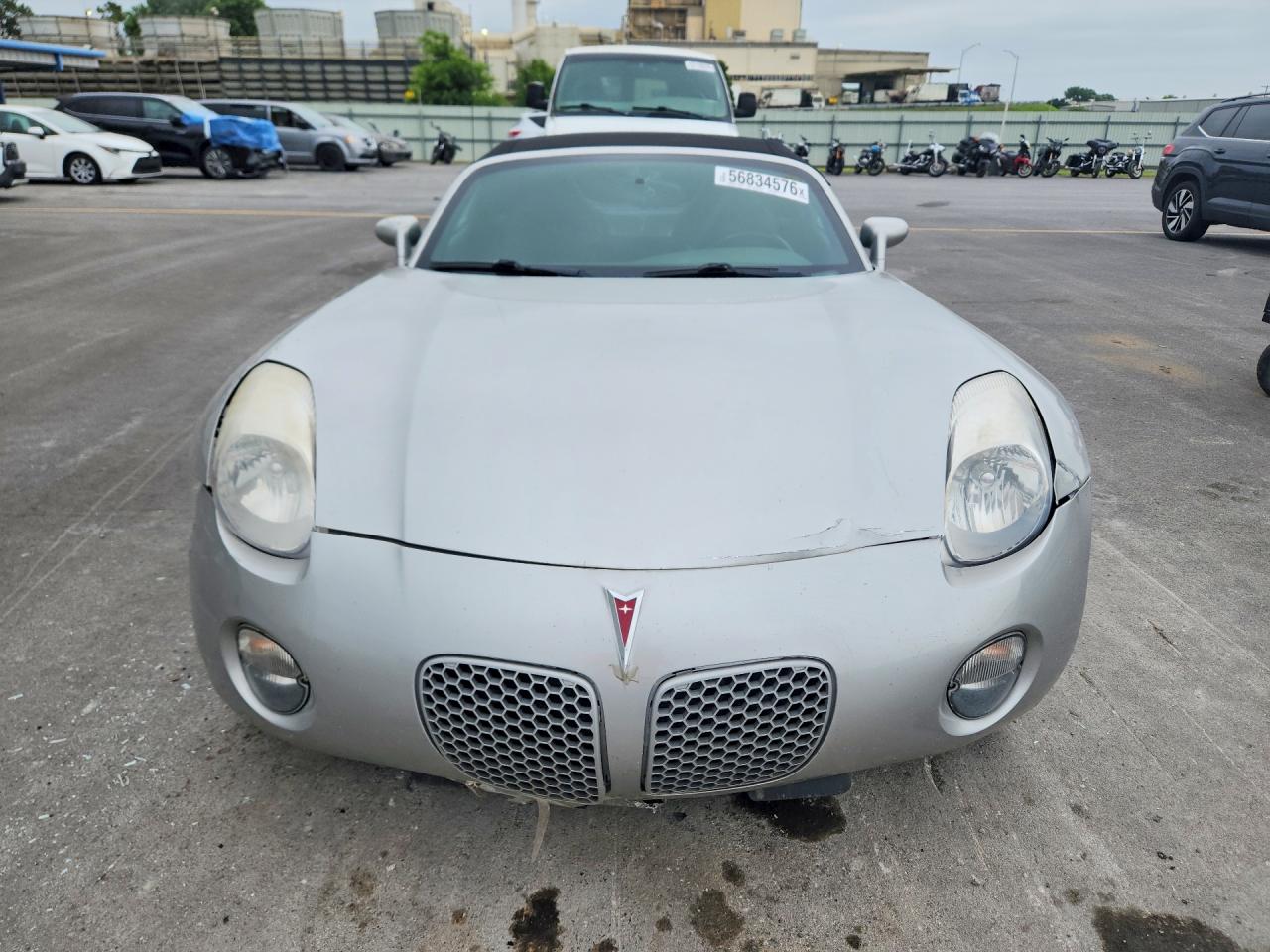 2008 Pontiac Solstice Silver vin: 1G2MC35B68Y110864