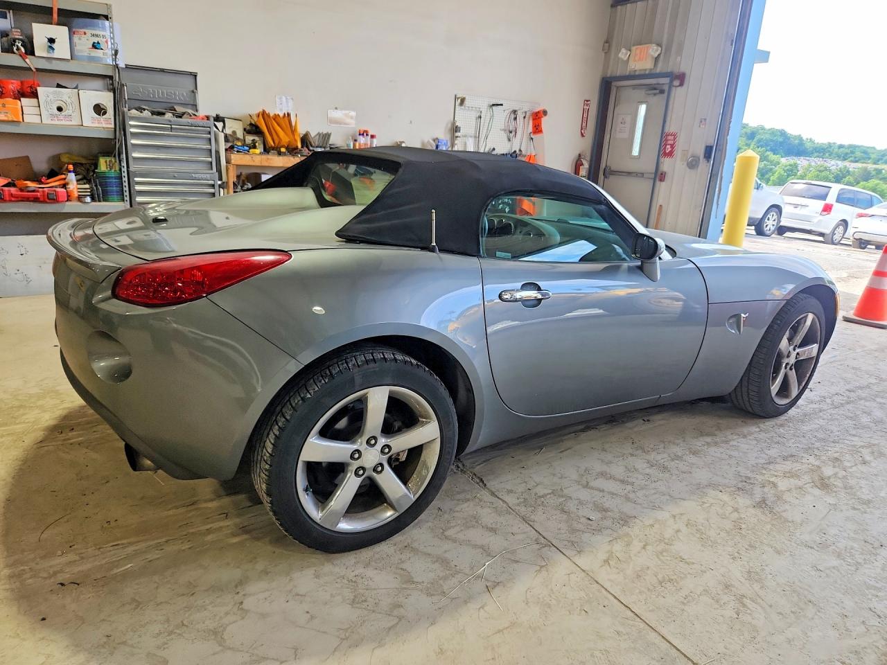 2007 Pontiac Solstice Gxp Gray vin: 1G2MG35X37Y126325