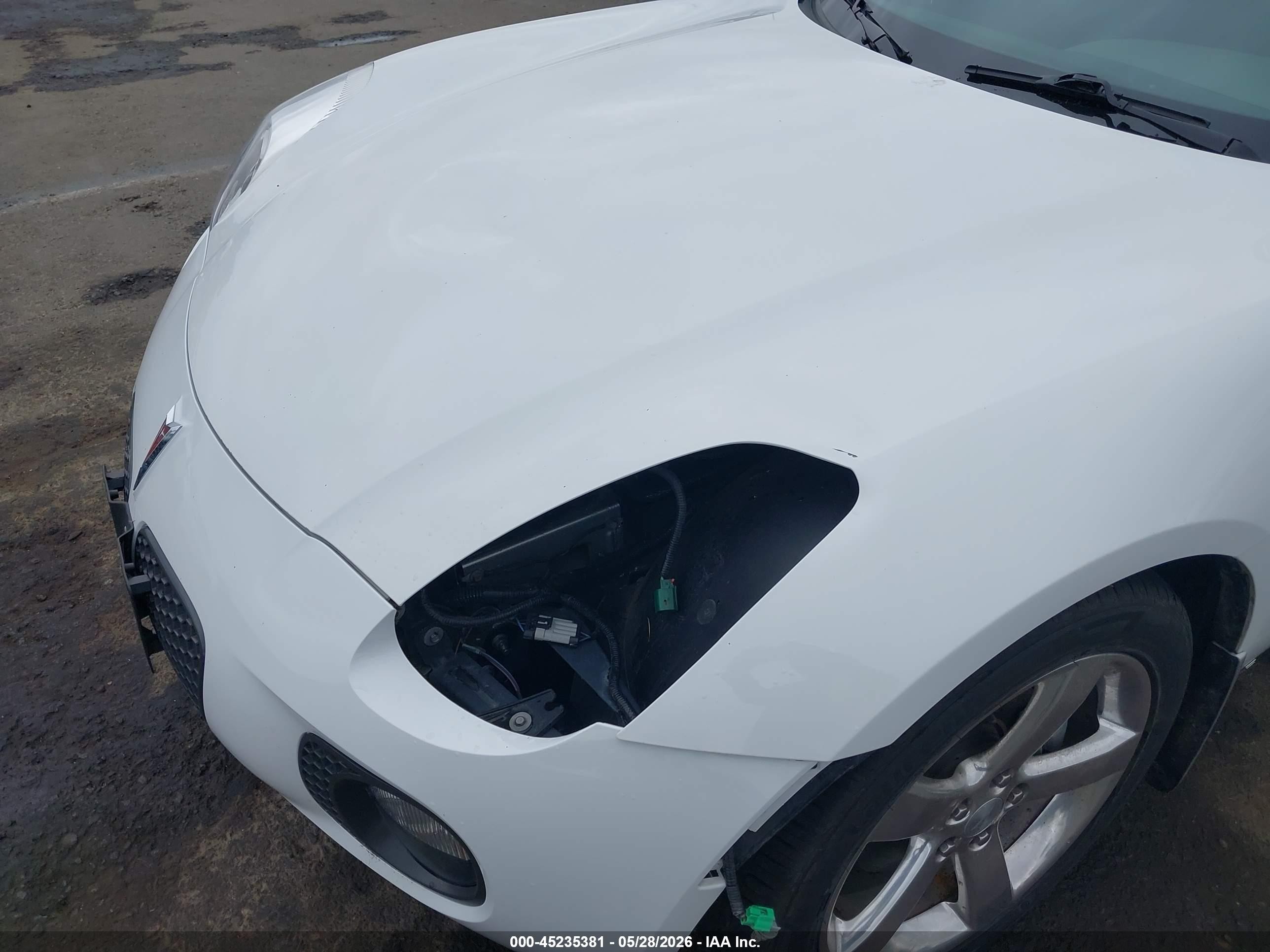 2008 Pontiac Solstice Gxp Белый vin: 1G2MG35X38Y126181