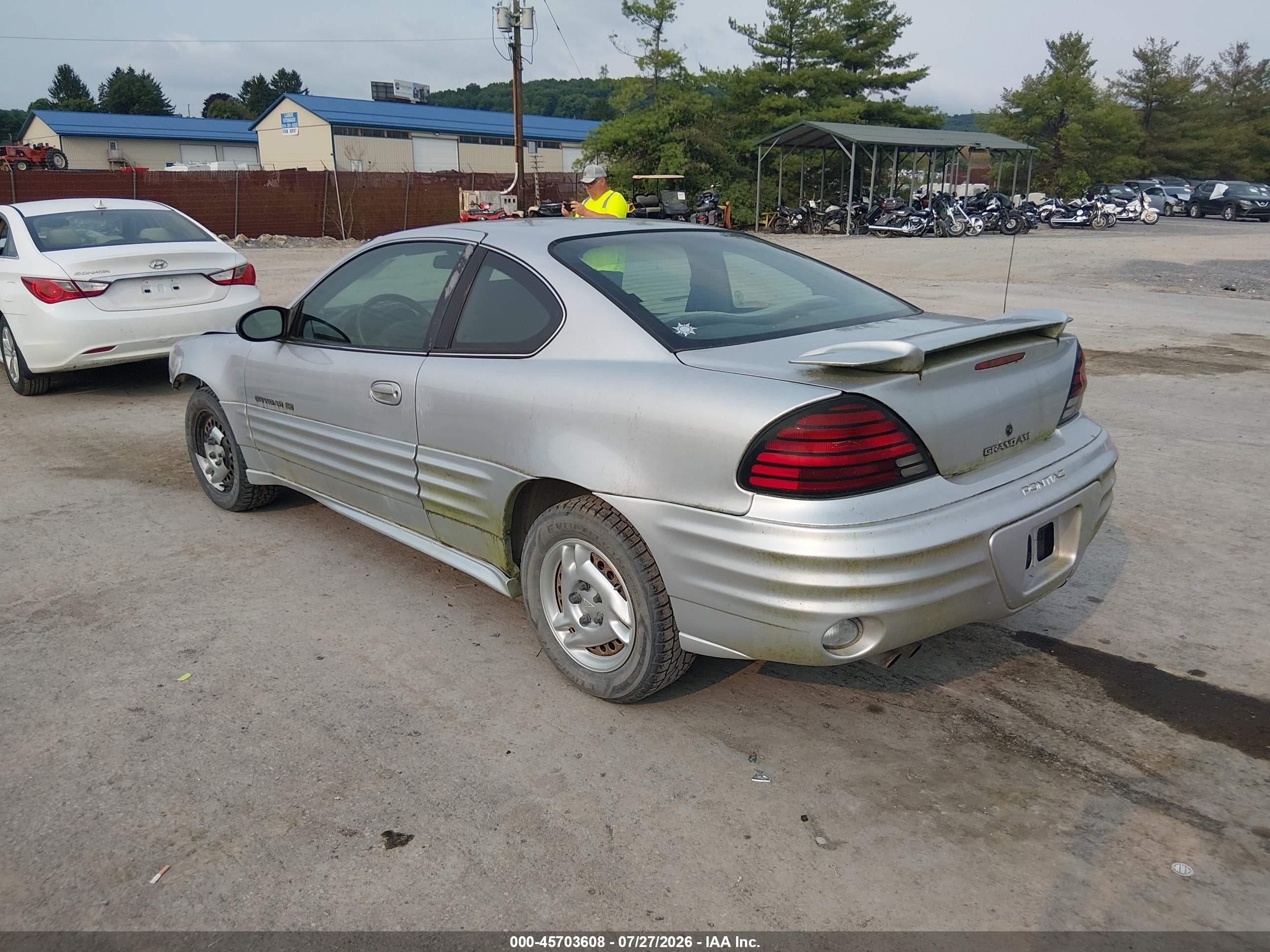 2002 Pontiac Grand Am Se Silver vin: 1G2NE12F82C223861
