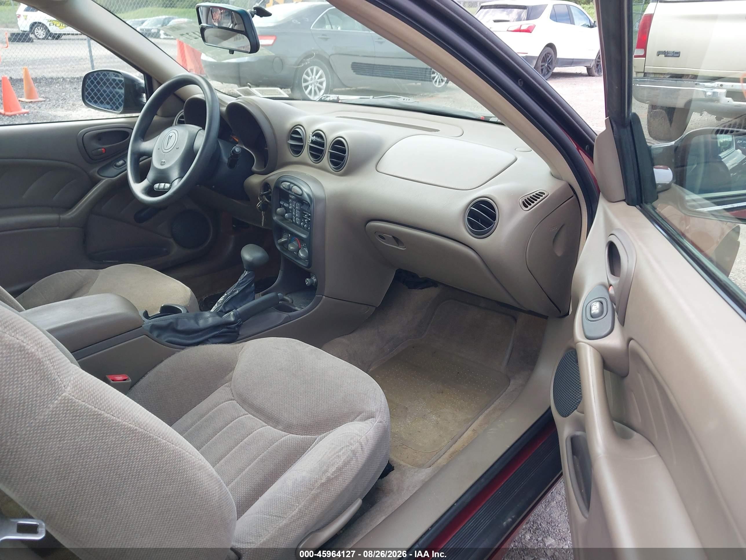 2000 Pontiac Grand Am Se Красный vin: 1G2NE12T1YM860552