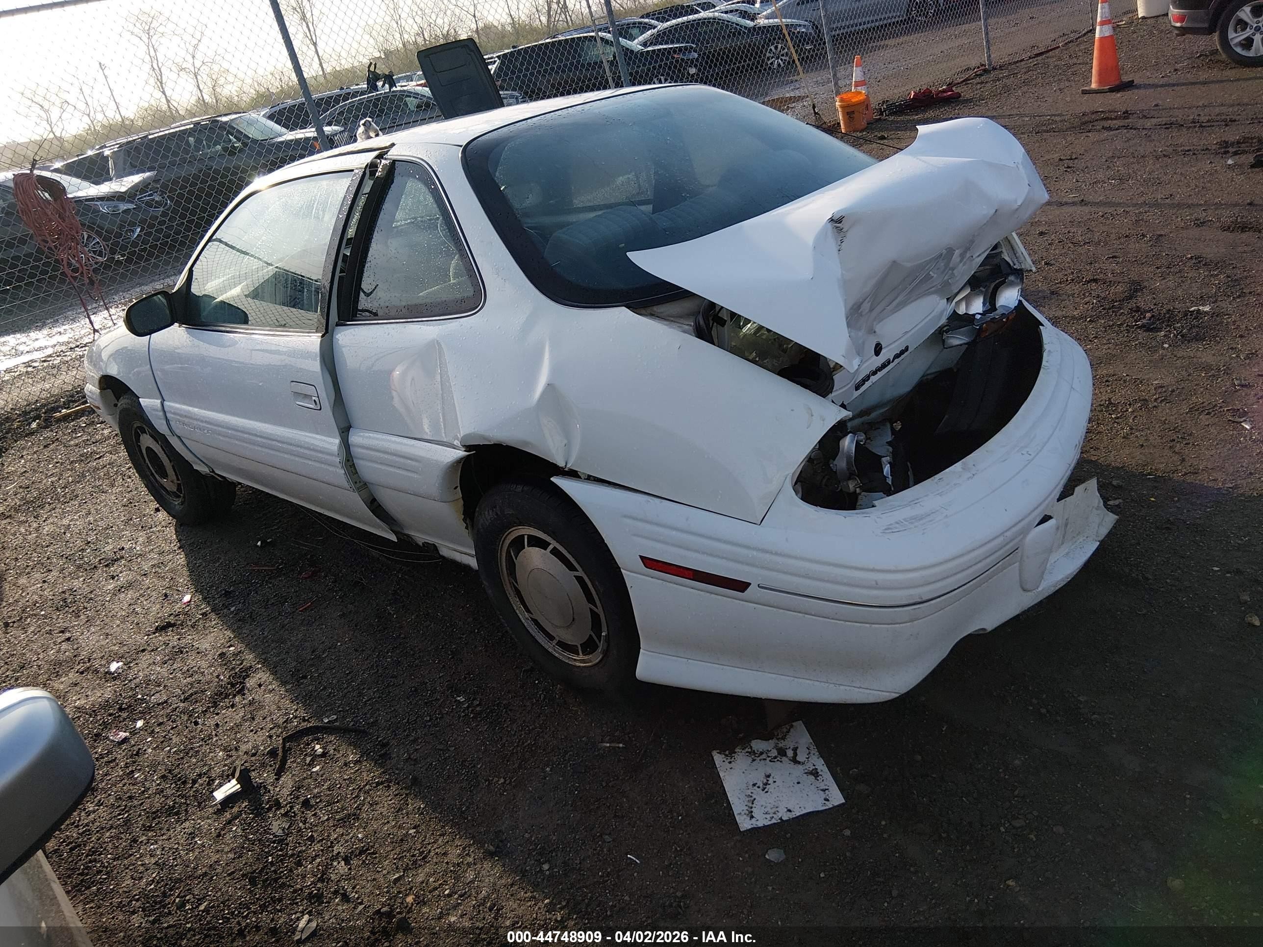 1997 Pontiac Grand Am Se White vin: 1G2NE12T4VC781815