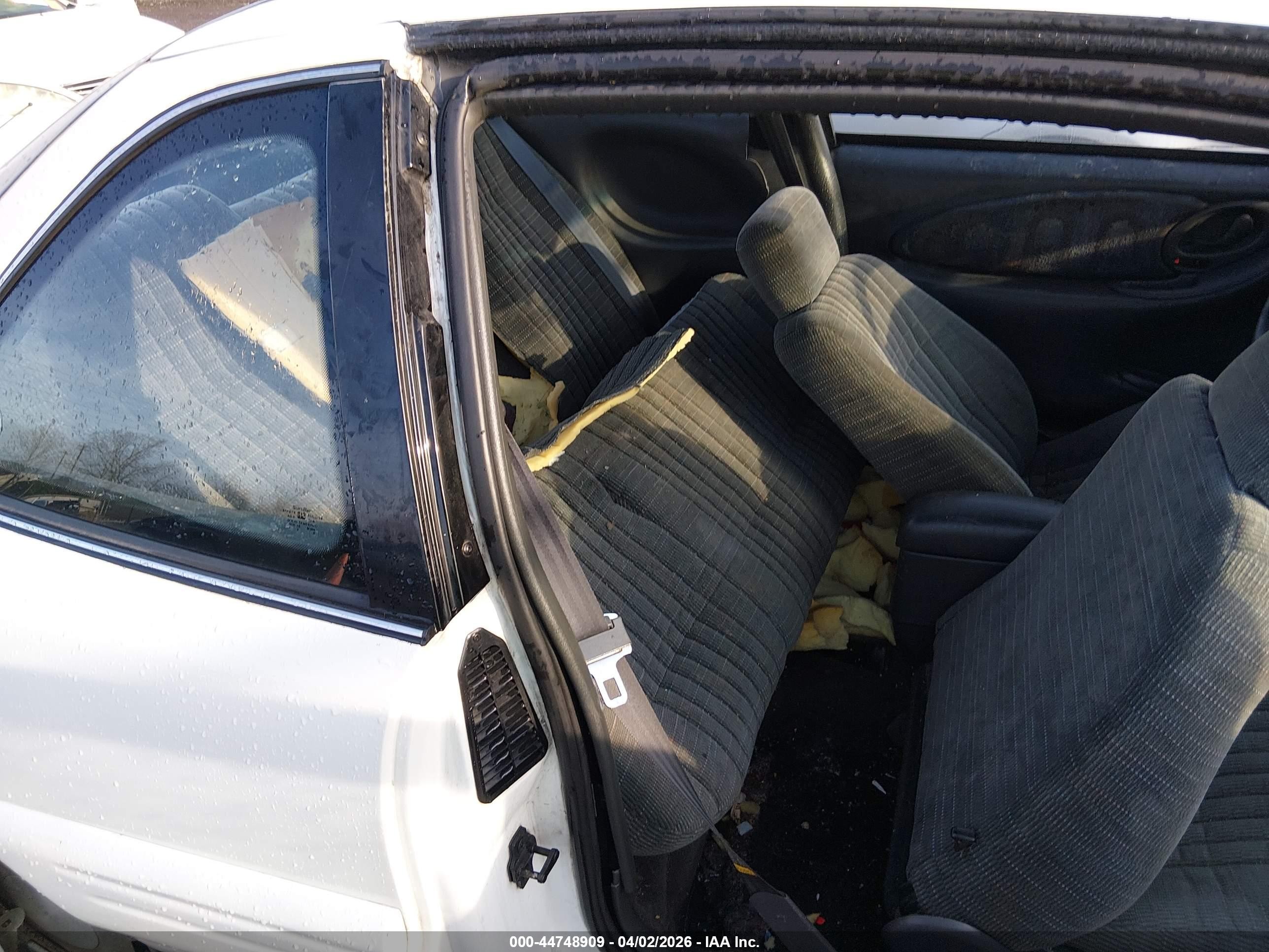 1997 Pontiac Grand Am Se White vin: 1G2NE12T4VC781815