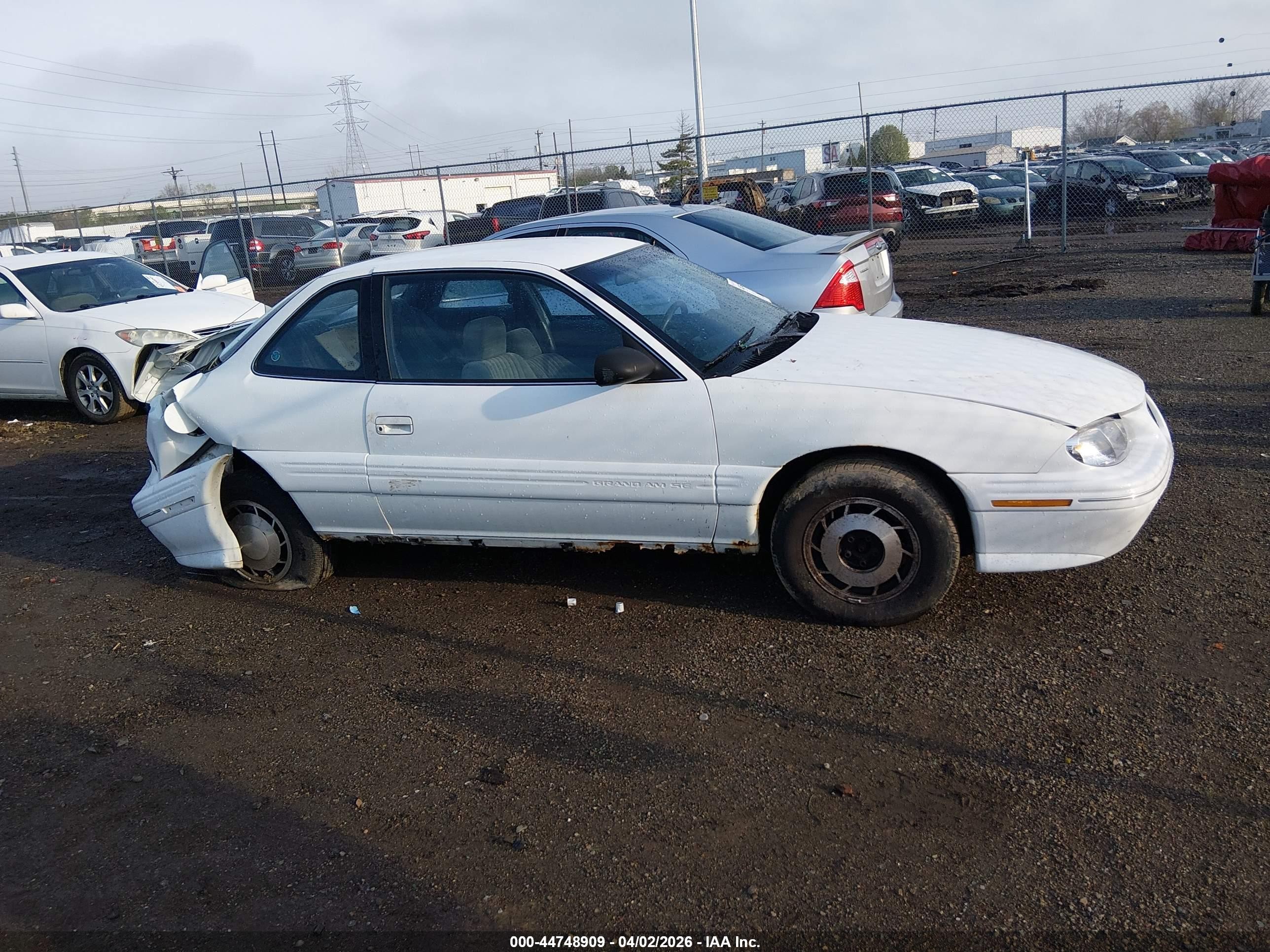 1997 Pontiac Grand Am Se White vin: 1G2NE12T4VC781815