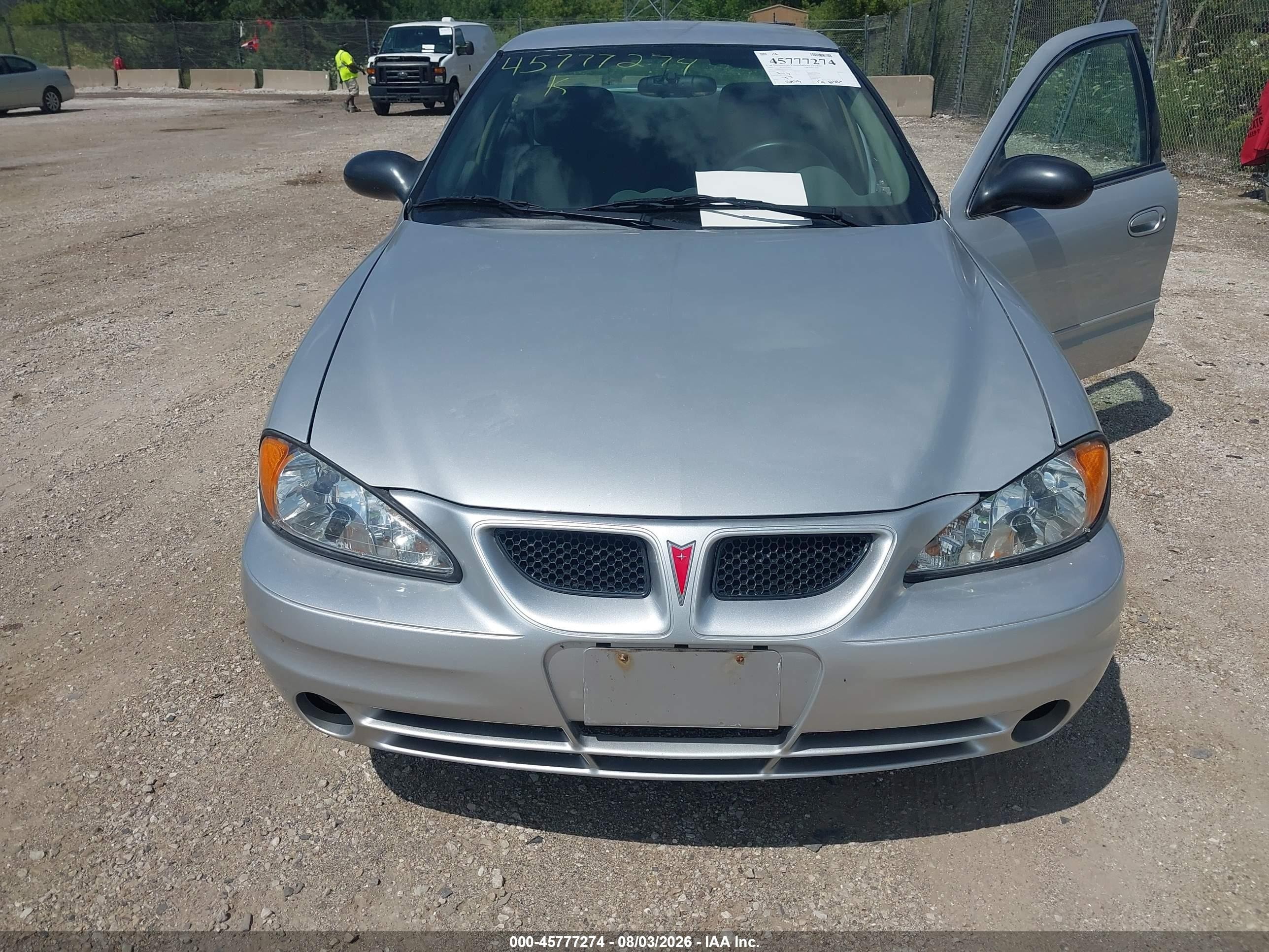2005 Pontiac Grand Am Se Silver vin: 1G2NE52E15M164942