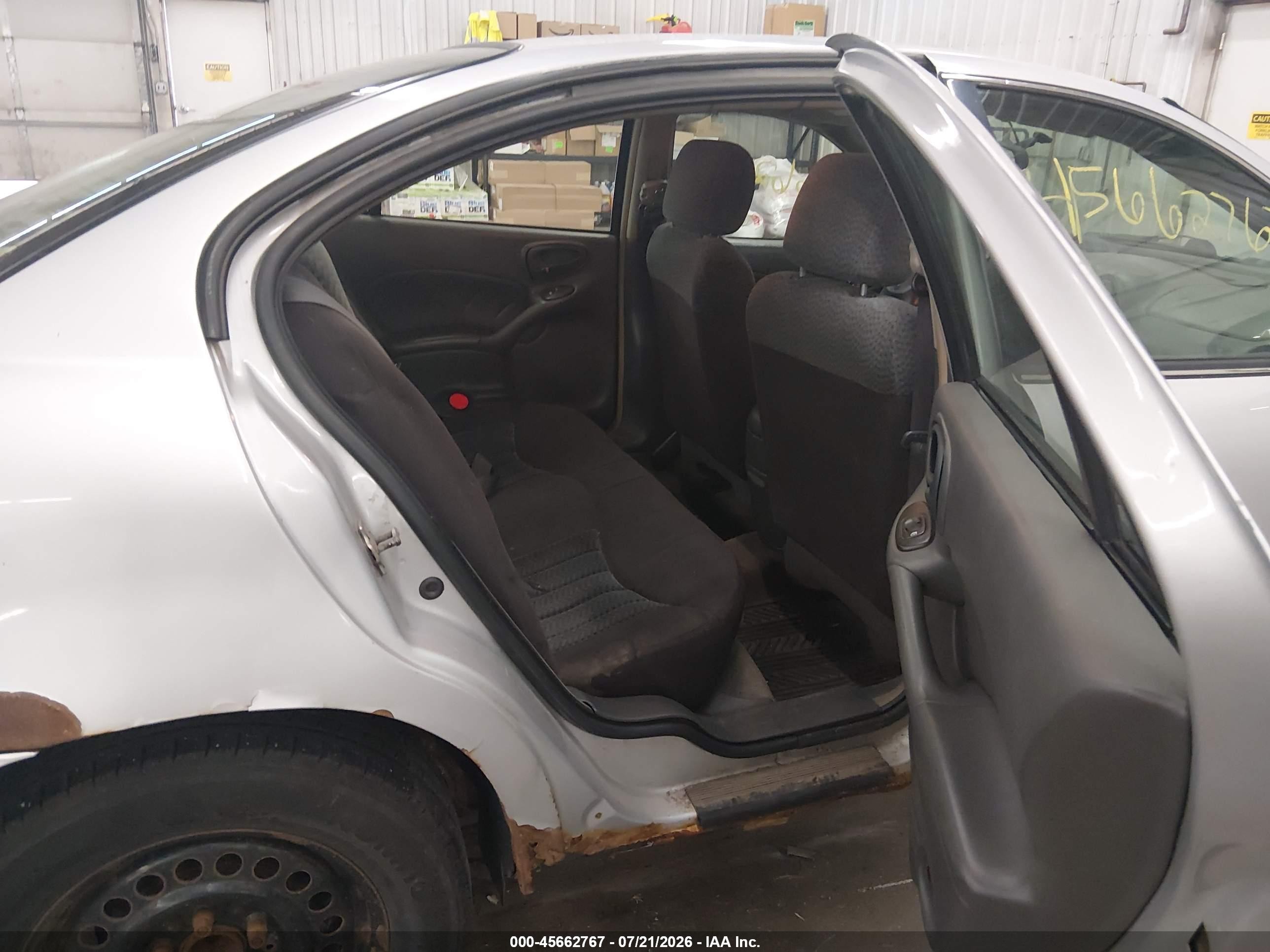 2005 Pontiac Grand Am Se Silver vin: 1G2NE52E25M134607