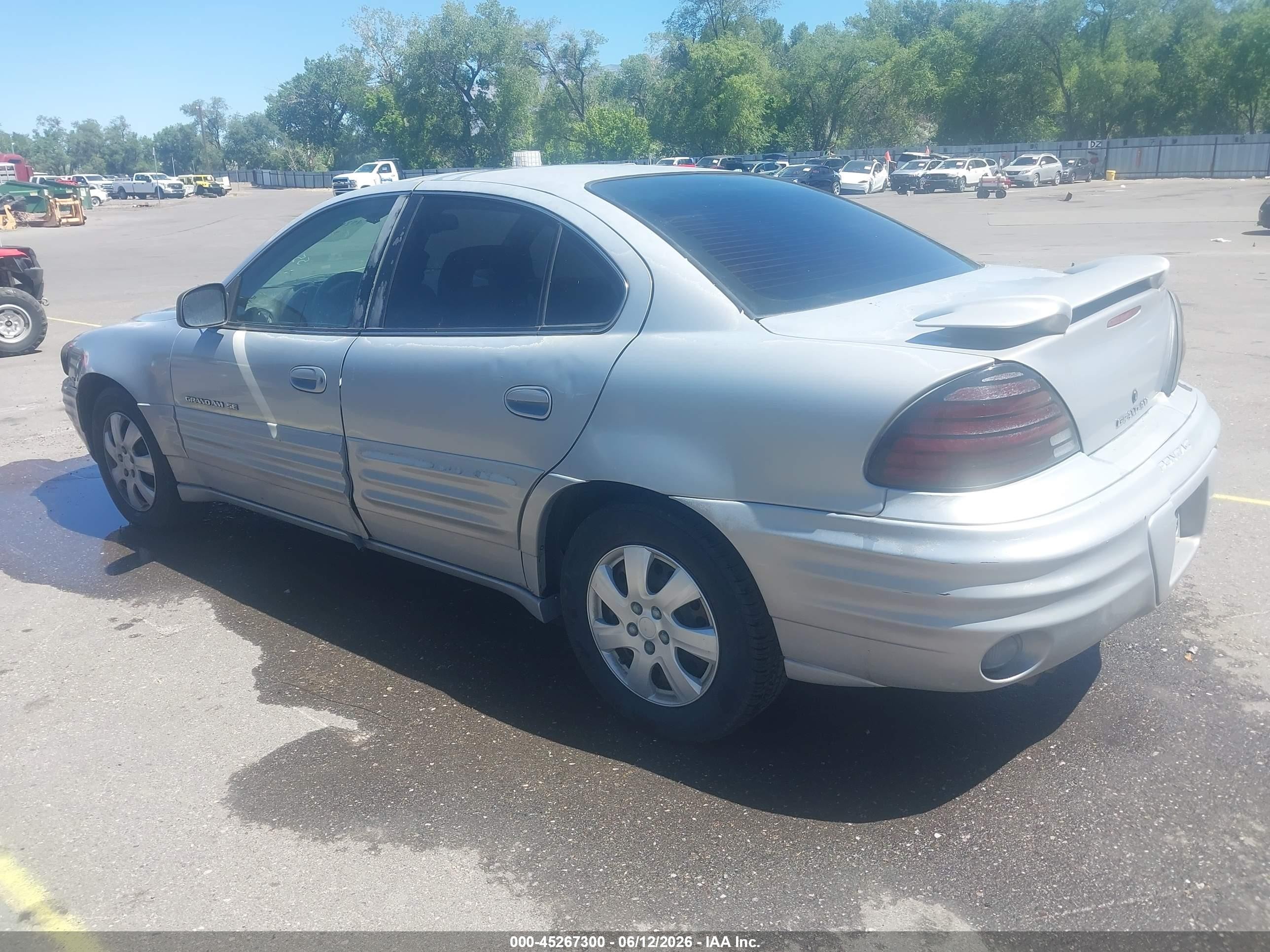 1999 Pontiac Grand Am Se2 Silver vin: 1G2NE52E5XC558744