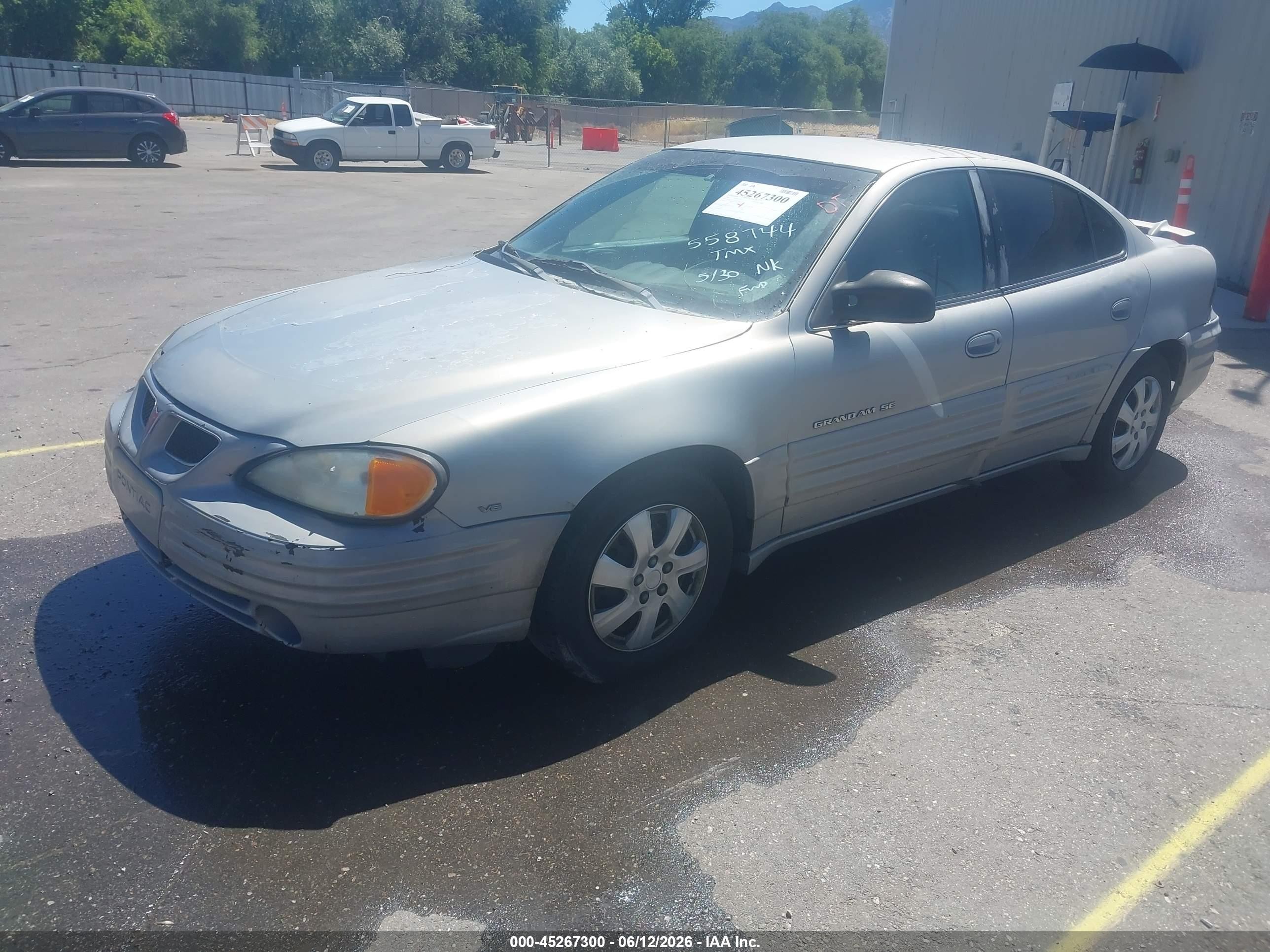 1999 Pontiac Grand Am Se2 Silver vin: 1G2NE52E5XC558744