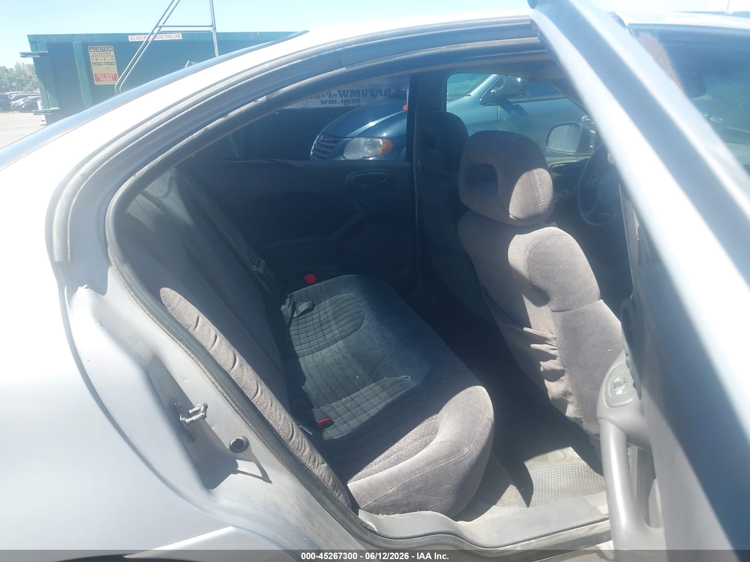 1999 Pontiac Grand Am Se2 Silver vin: 1G2NE52E5XC558744