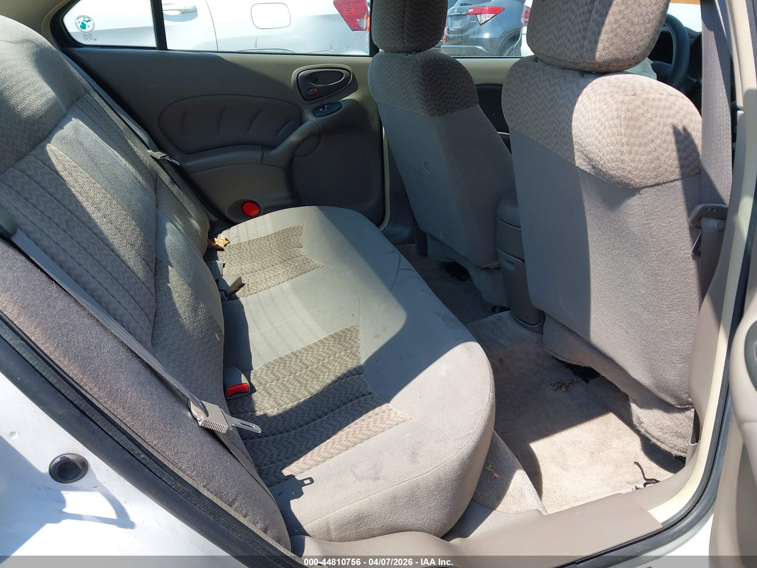 2005 Pontiac Grand Am Se White vin: 1G2NE52E65M156593