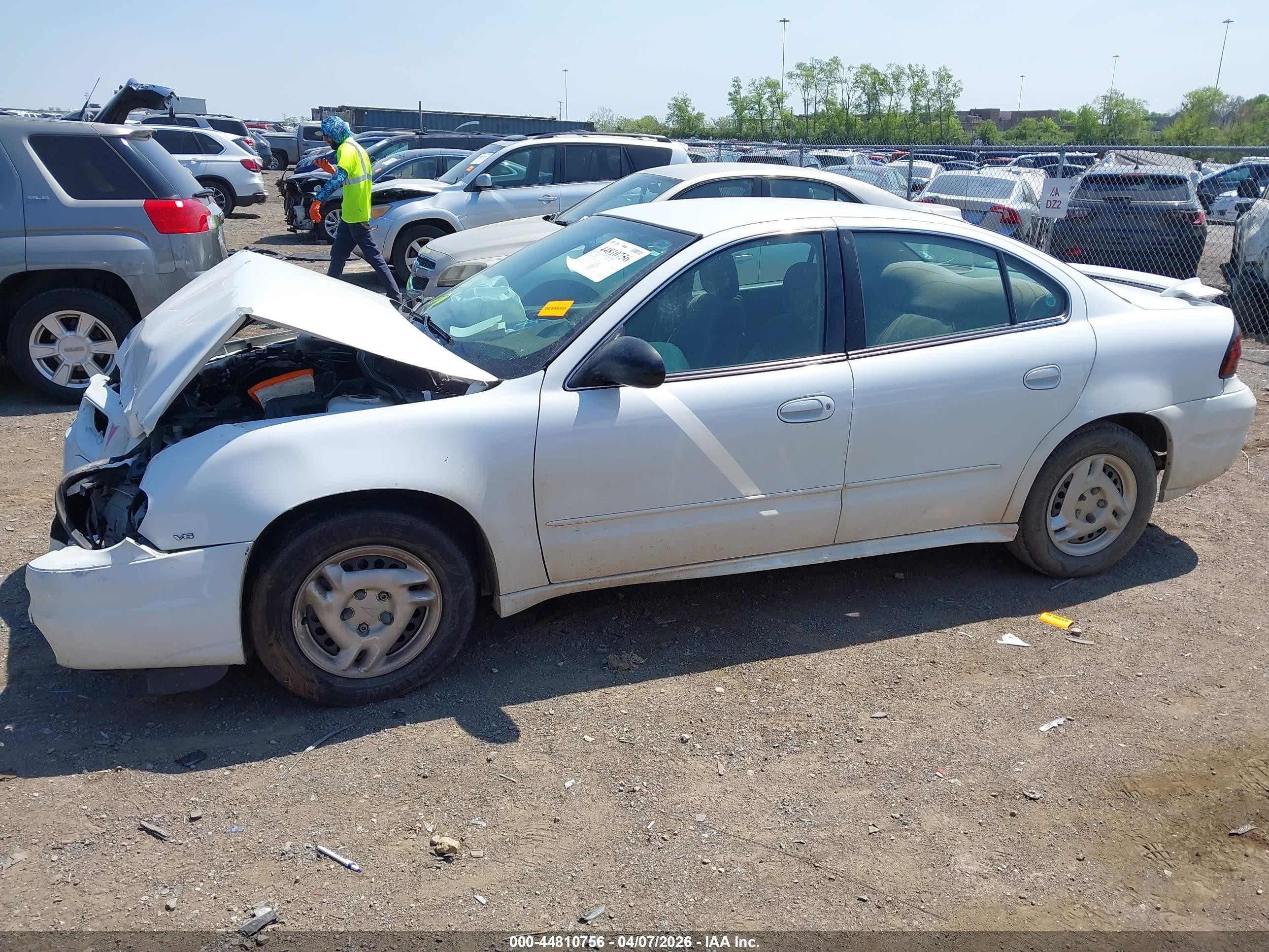 2005 Pontiac Grand Am Se White vin: 1G2NE52E65M156593