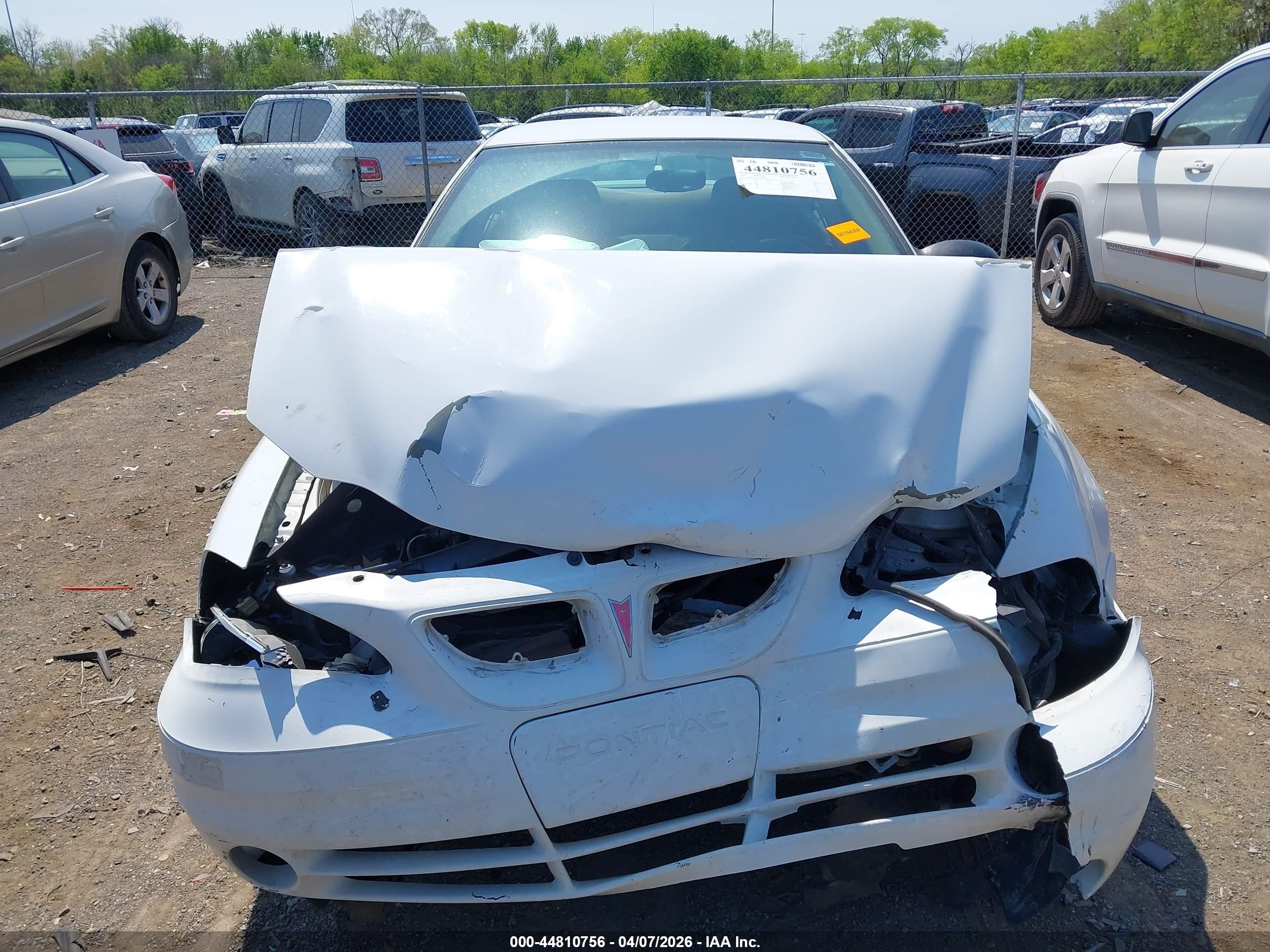 2005 Pontiac Grand Am Se White vin: 1G2NE52E65M156593