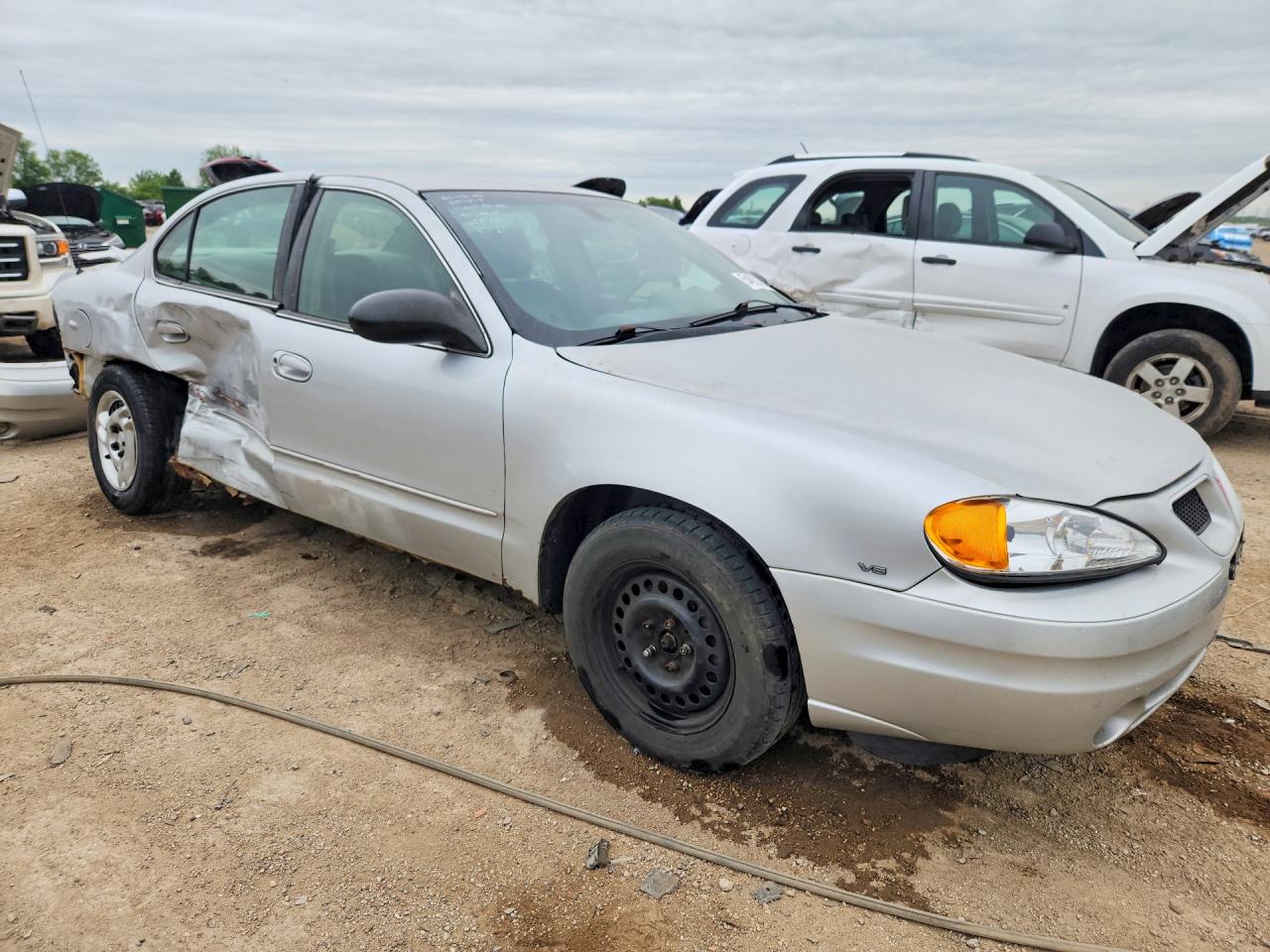 2005 Pontiac Grand Am Se Silver vin: 1G2NE52E85M192348