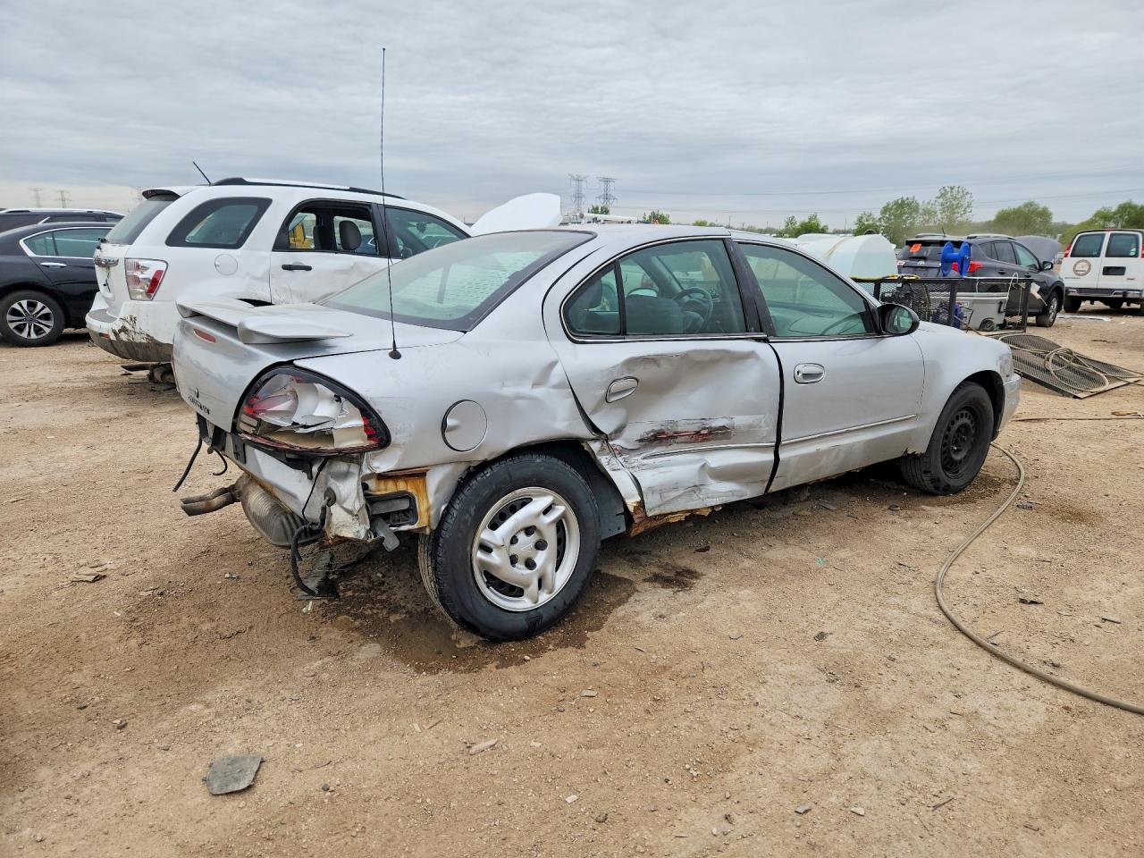 2005 Pontiac Grand Am Se Silver vin: 1G2NE52E85M192348