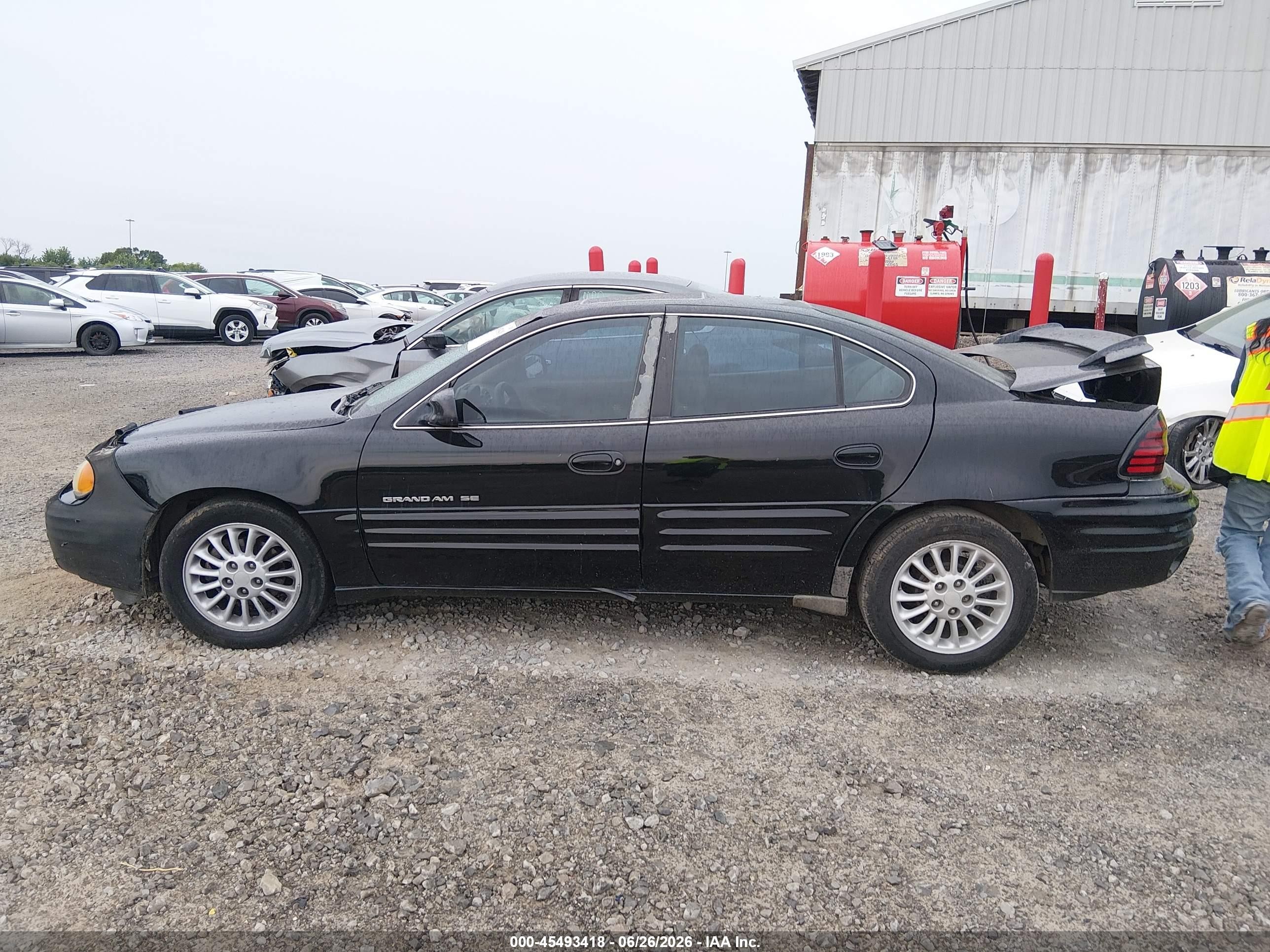 1999 Pontiac Grand Am Se2 Черный vin: 1G2NE52E8XM805622