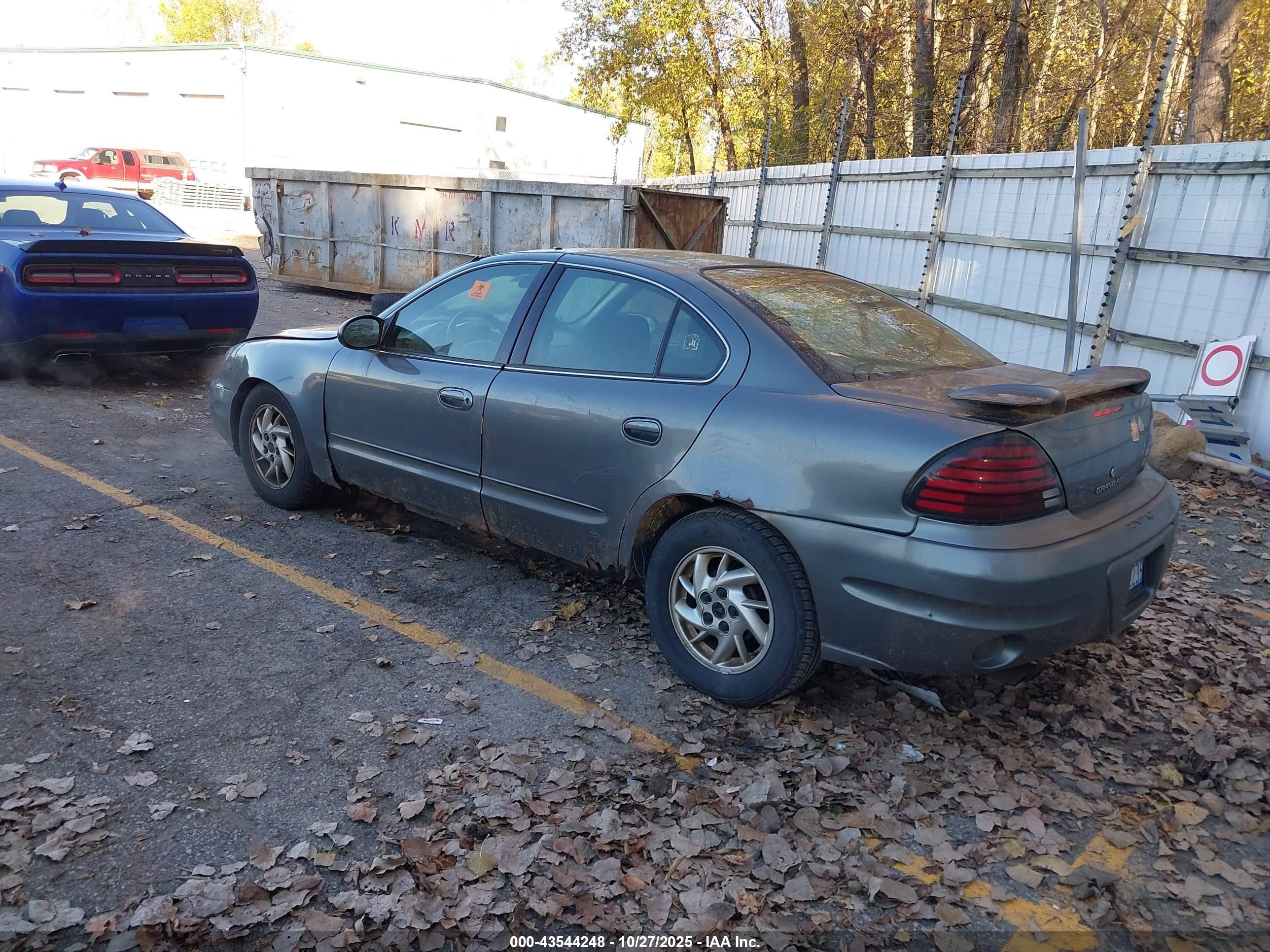 2004 Pontiac Grand Am Se Gray vin: 1G2NE52F14M575698