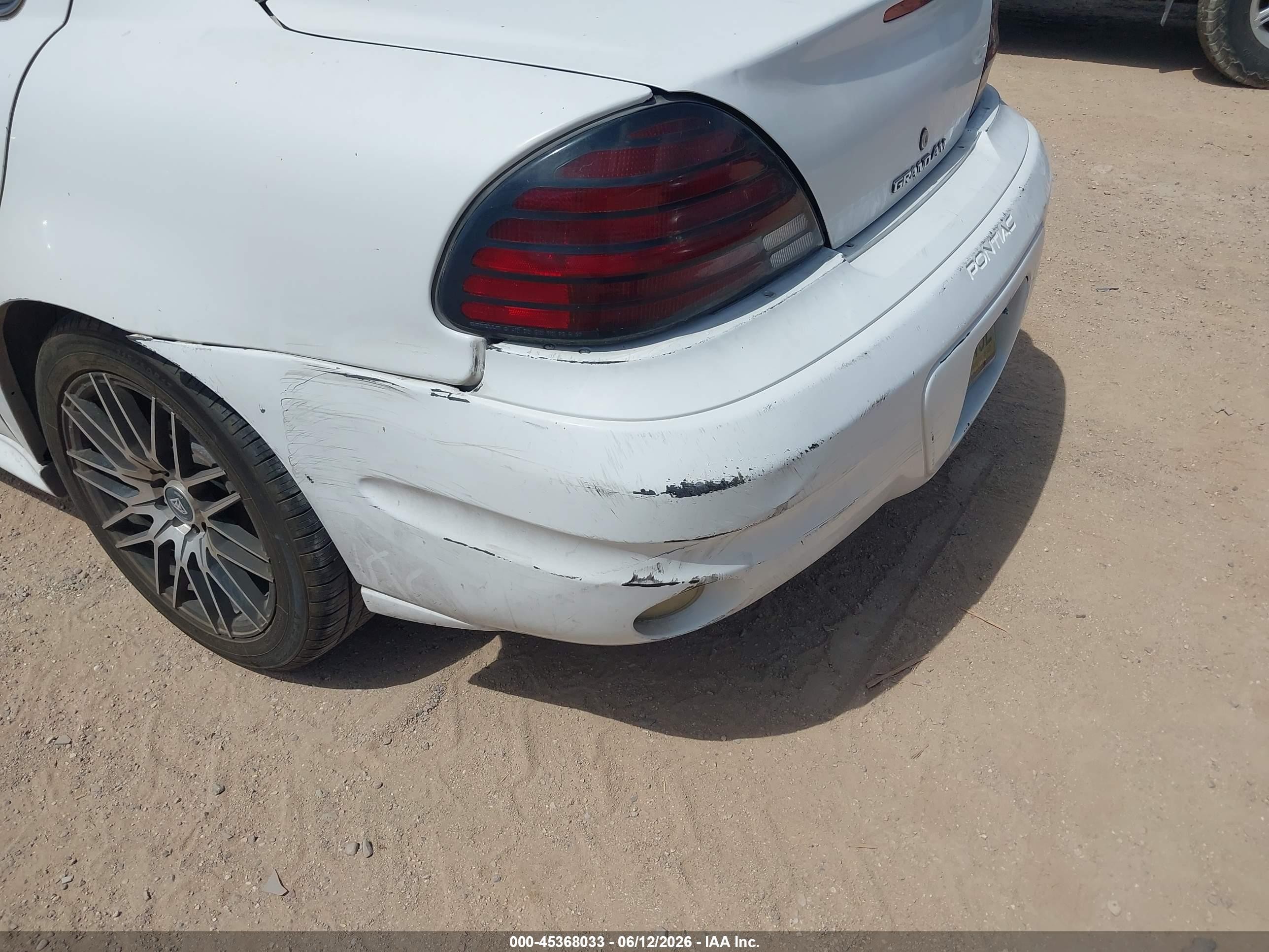 2003 Pontiac Grand Am Se White vin: 1G2NE52F43C326641
