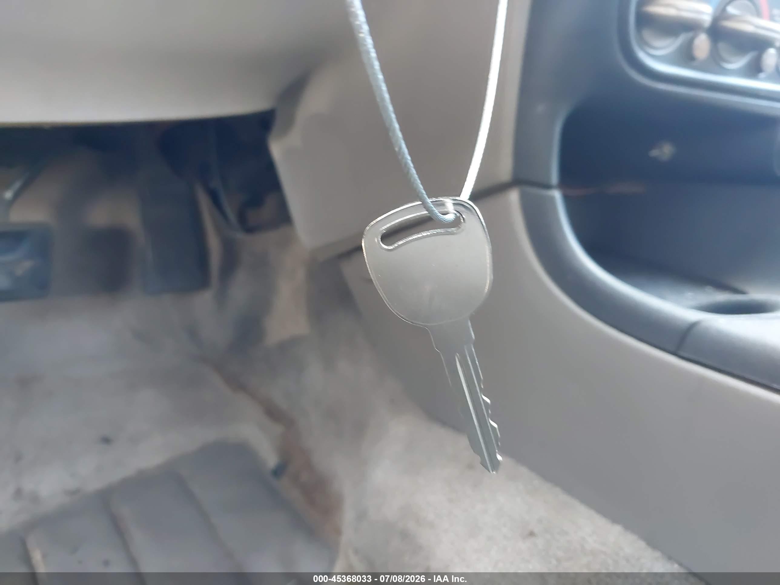 2003 Pontiac Grand Am Se White vin: 1G2NE52F43C326641