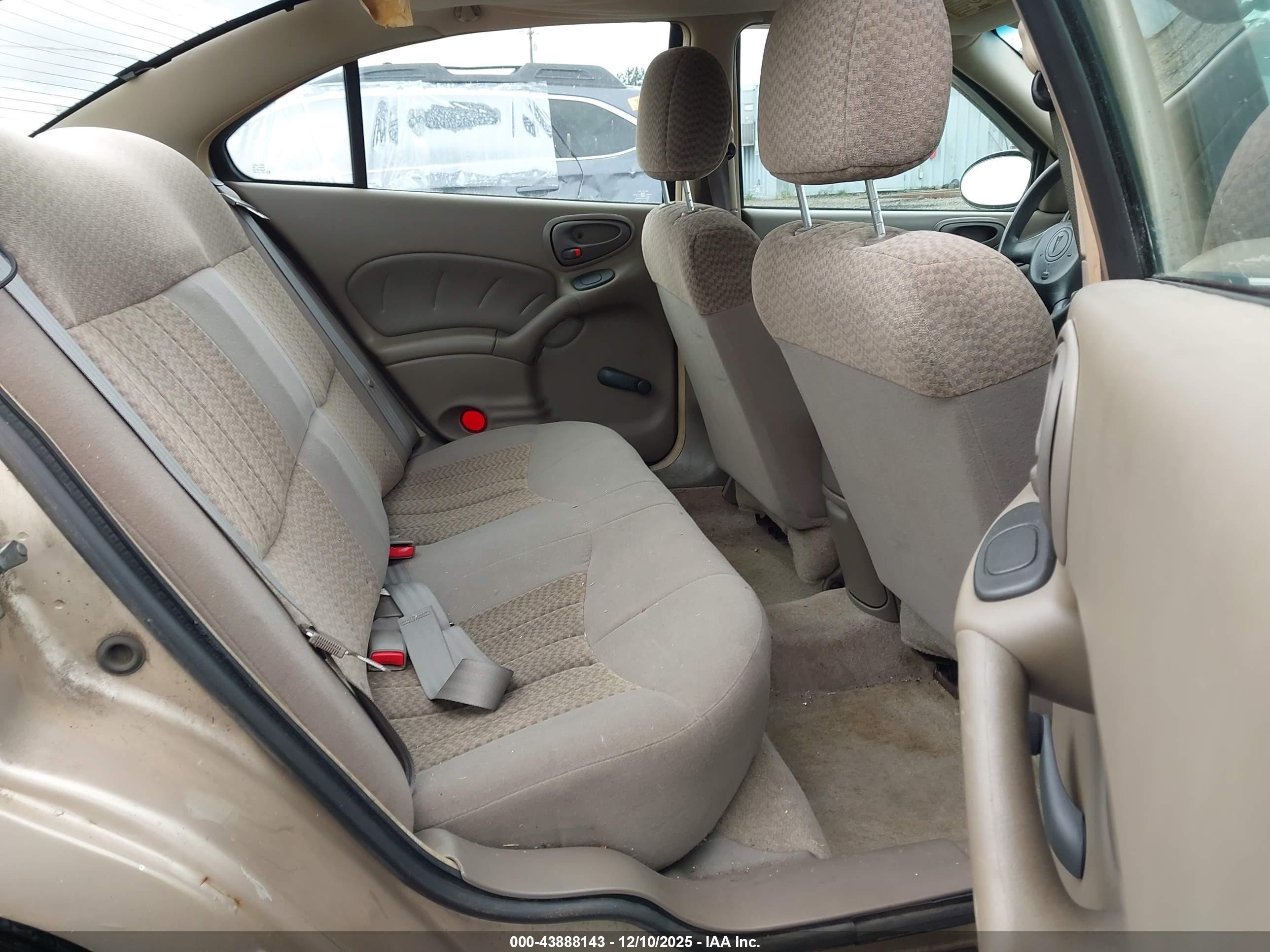 2004 Pontiac Grand Am Se Beige vin: 1G2NE52F84M693912
