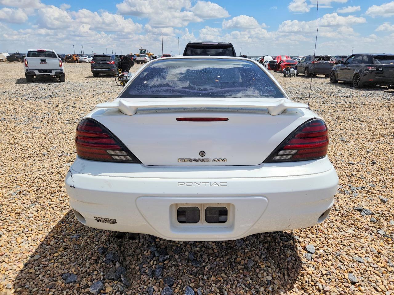 2004 Pontiac Grand Am Se White vin: 1G2NE52F94C163597