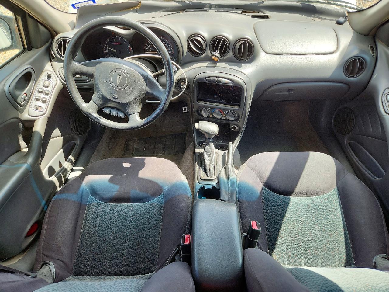 2004 Pontiac Grand Am Se White vin: 1G2NE52F94C163597