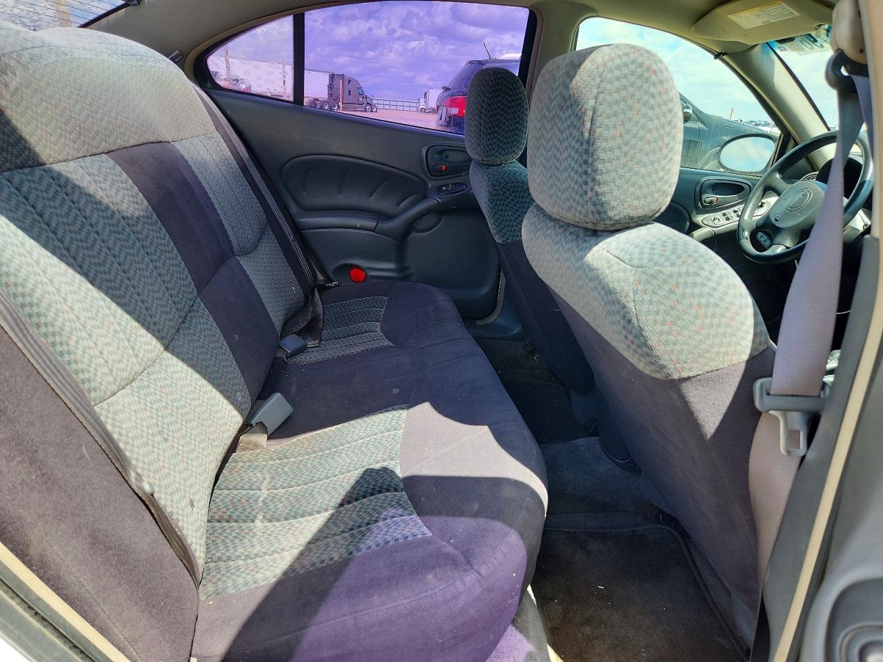 2004 Pontiac Grand Am Se White vin: 1G2NE52F94C163597