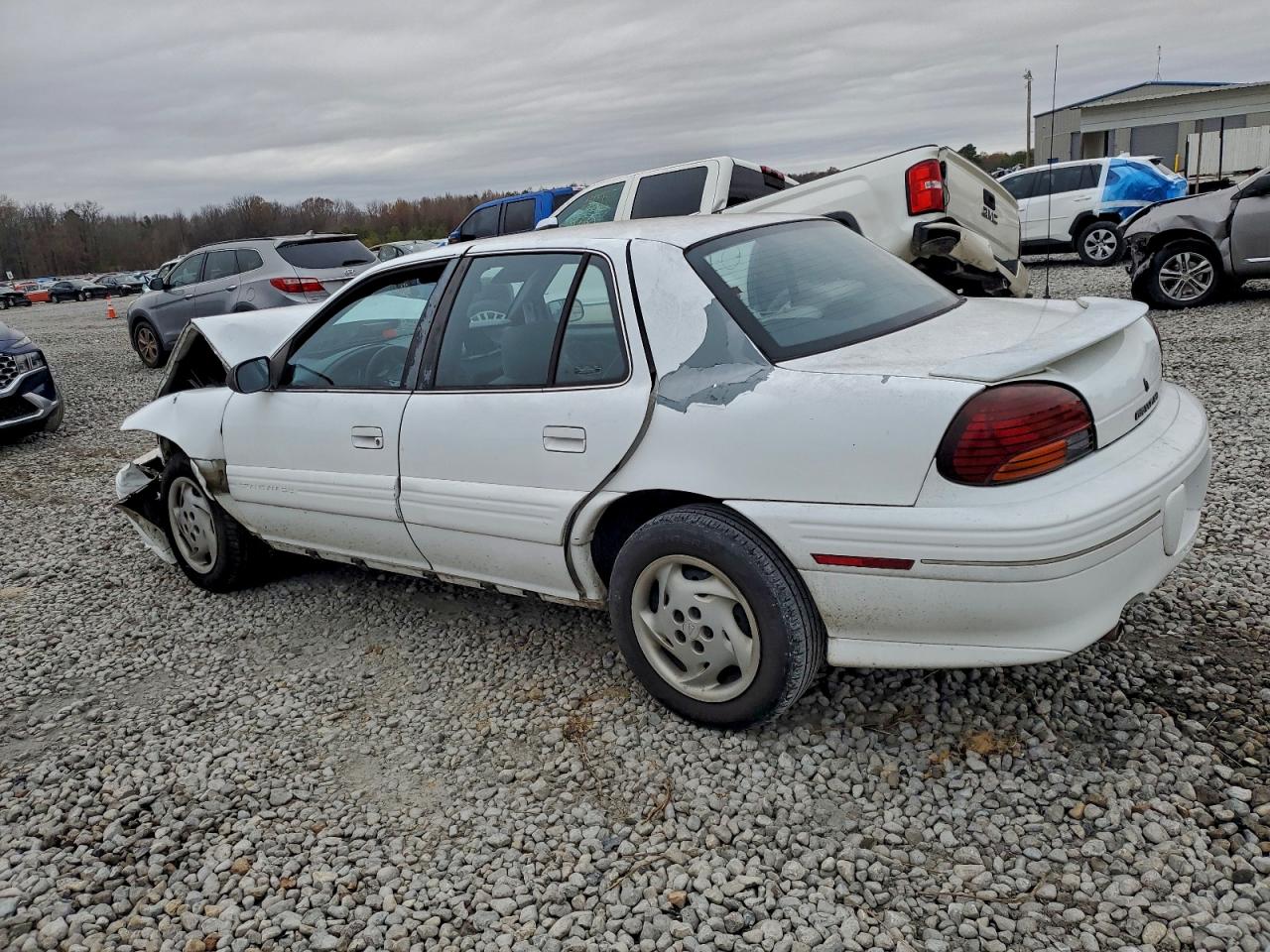 1998 Pontiac Grand Am Se Белый vin: 1G2NE52M2WM526933
