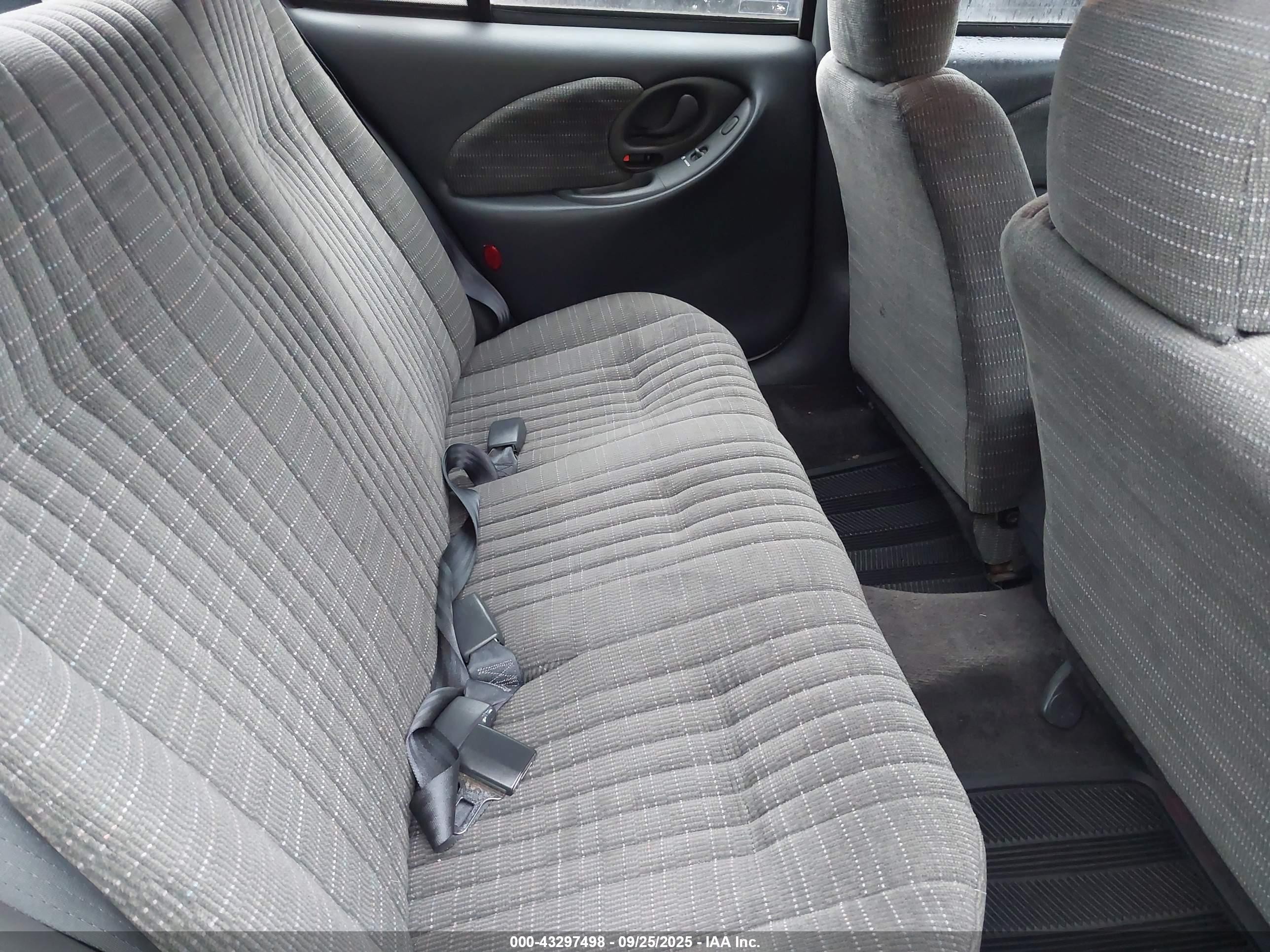 1997 Pontiac Grand Am Se White vin: 1G2NE52M4VC732761