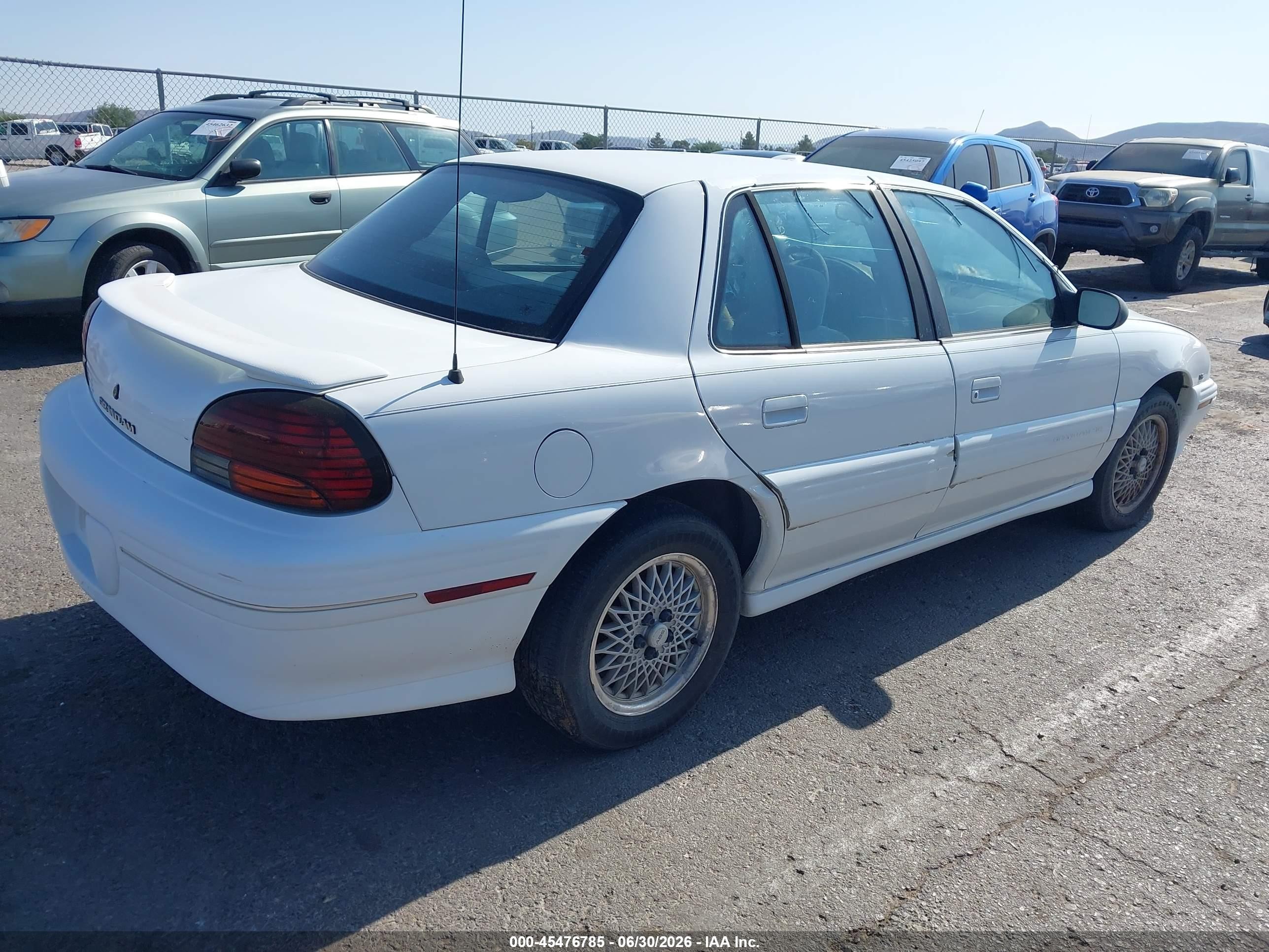 1997 Pontiac Grand Am Se White vin: 1G2NE52M9VM537961