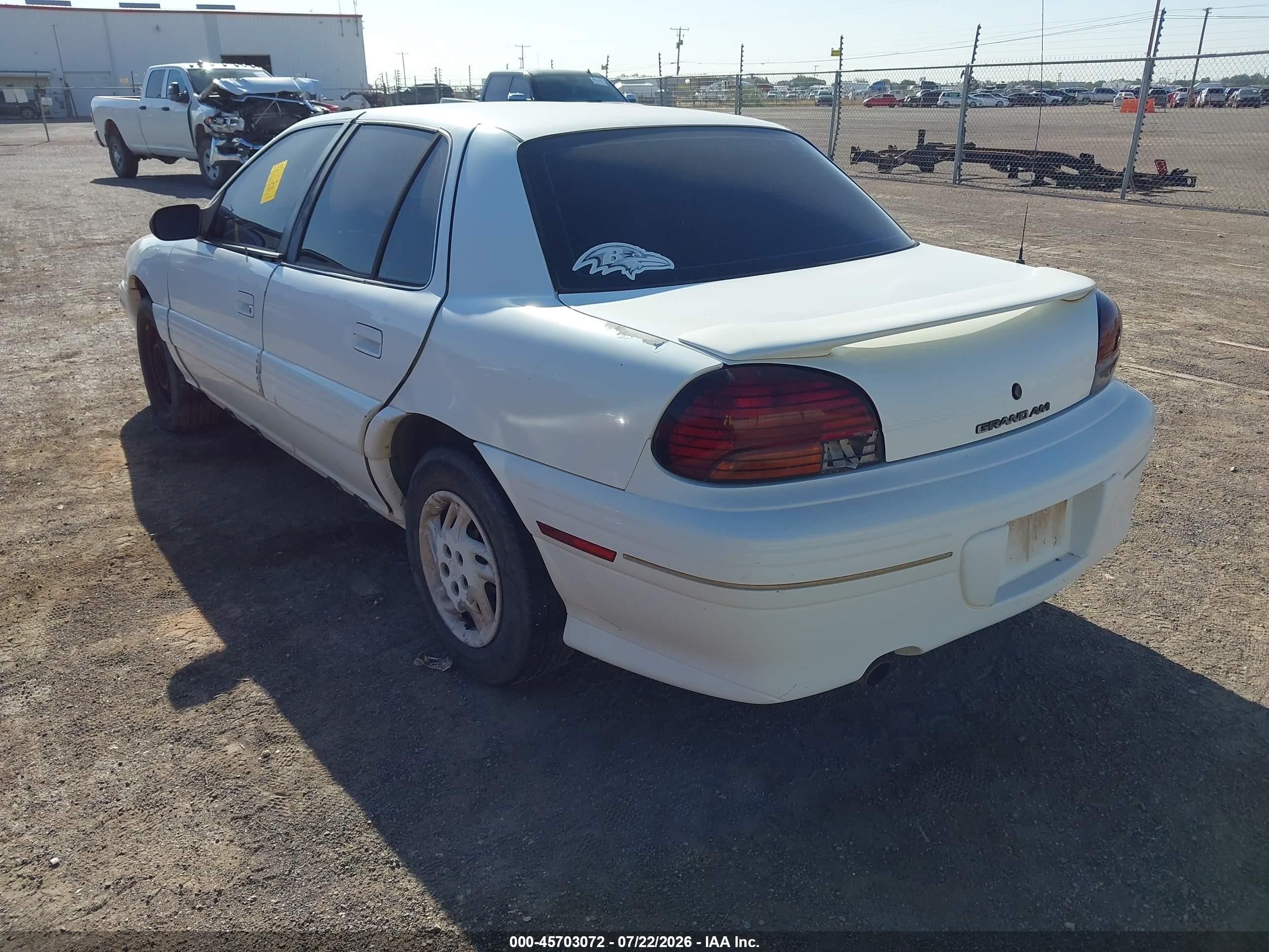 1998 Pontiac Grand Am Se White vin: 1G2NE52T1WM521195