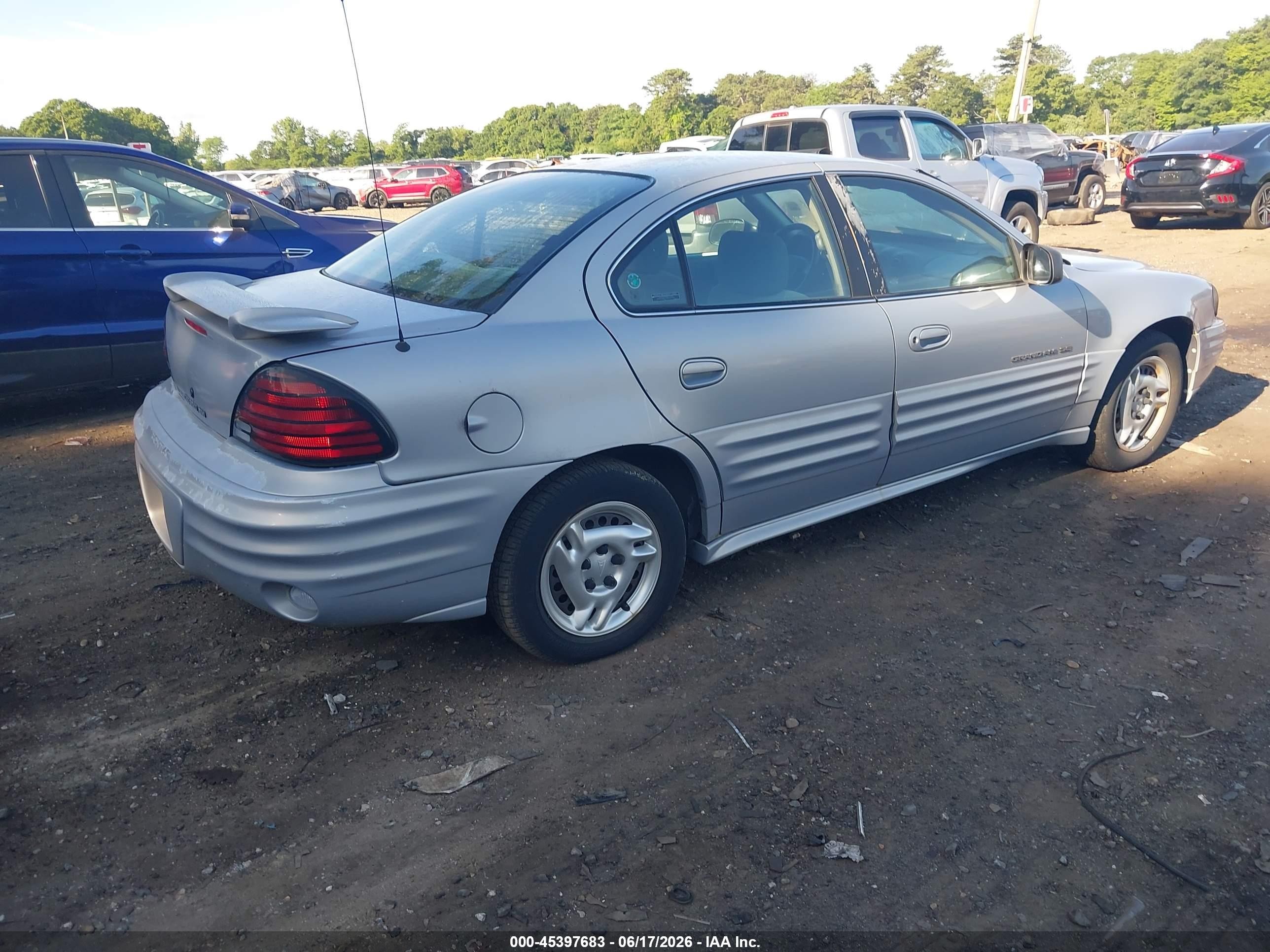 2000 Pontiac Grand Am Se Silver vin: 1G2NE52T2YM854721