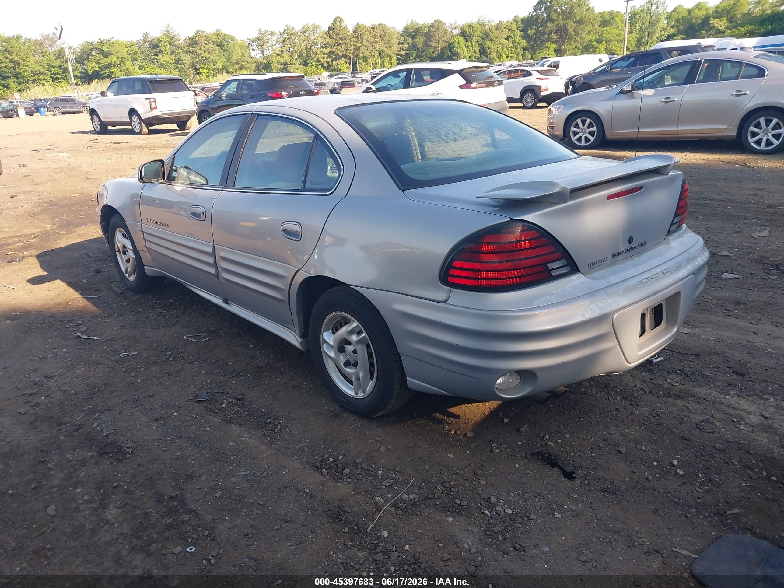 2000 Pontiac Grand Am Se Silver vin: 1G2NE52T2YM854721