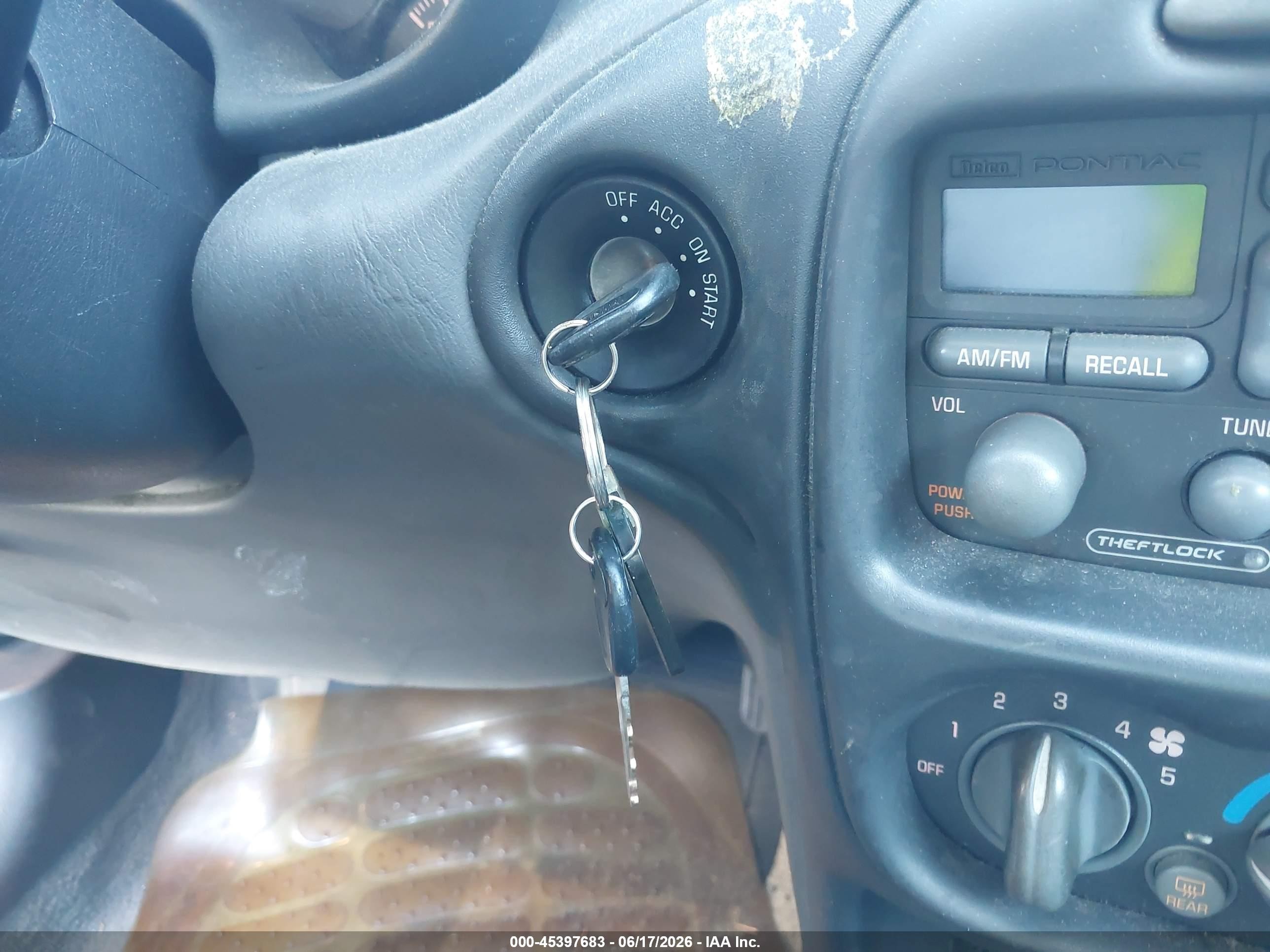 2000 Pontiac Grand Am Se Silver vin: 1G2NE52T2YM854721