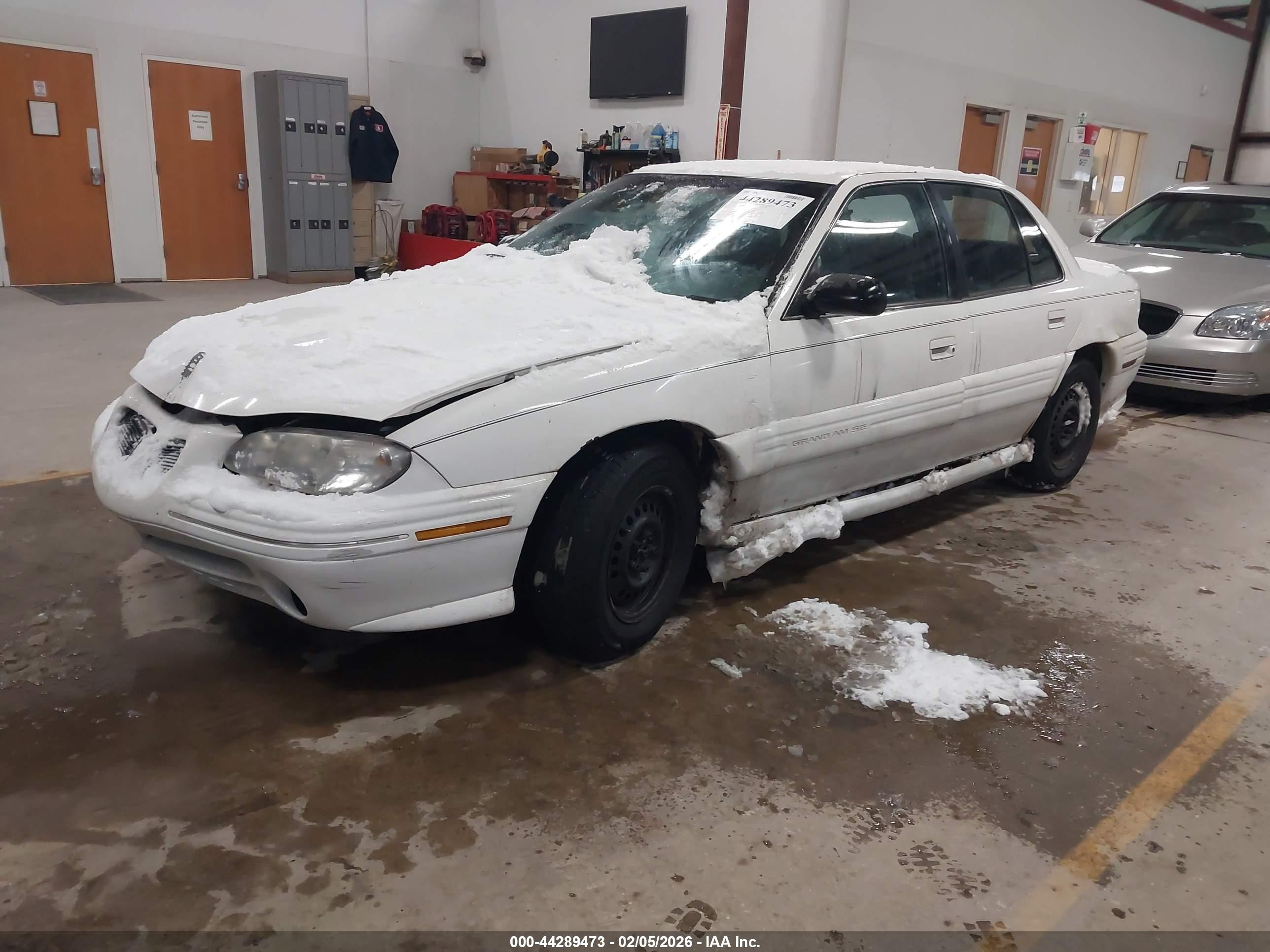 1997 Pontiac Grand Am Se White vin: 1G2NE52T4VC851790