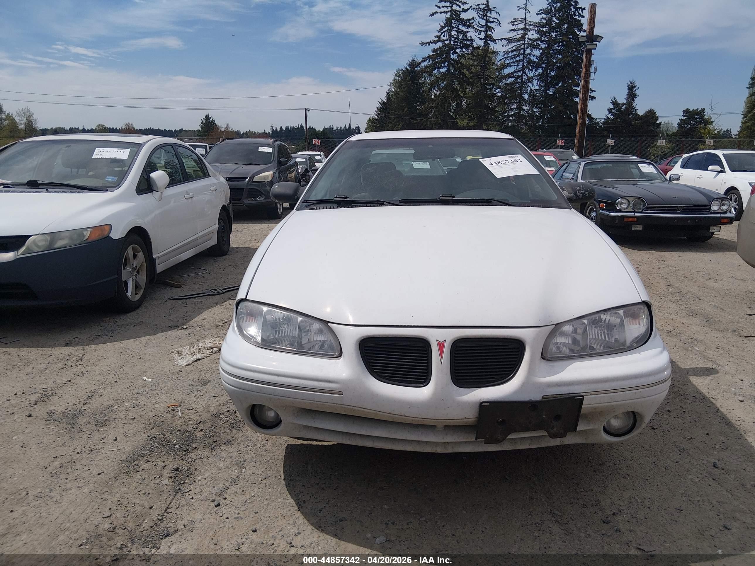1997 Pontiac Grand Am Se Белый vin: 1G2NE52T6VM556801